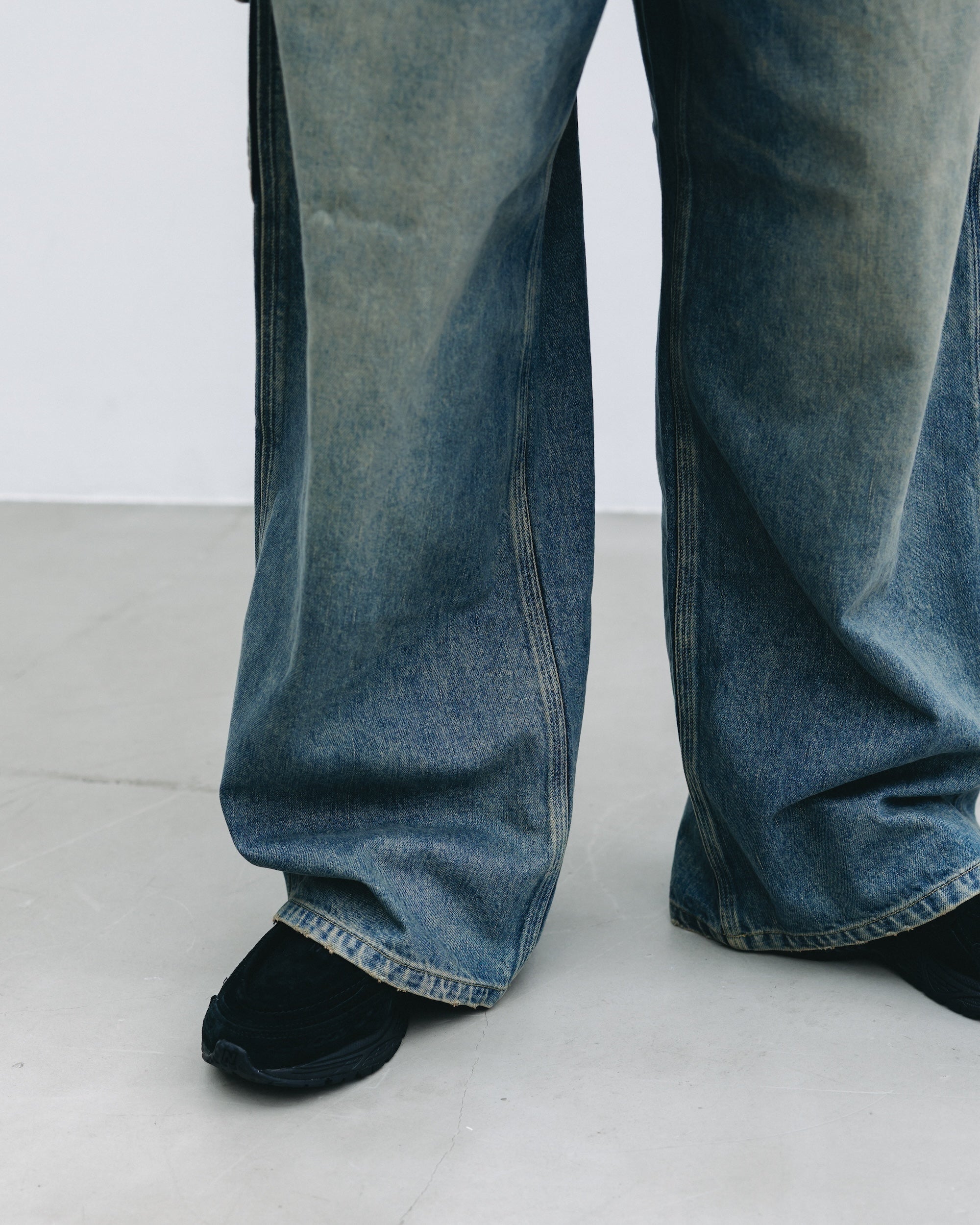 【11.5 WED 20:00- IN STOCK】VINTAGE DYED SELVEDGE DENIM WORKER PANTS (VINTAGE INDIGO)