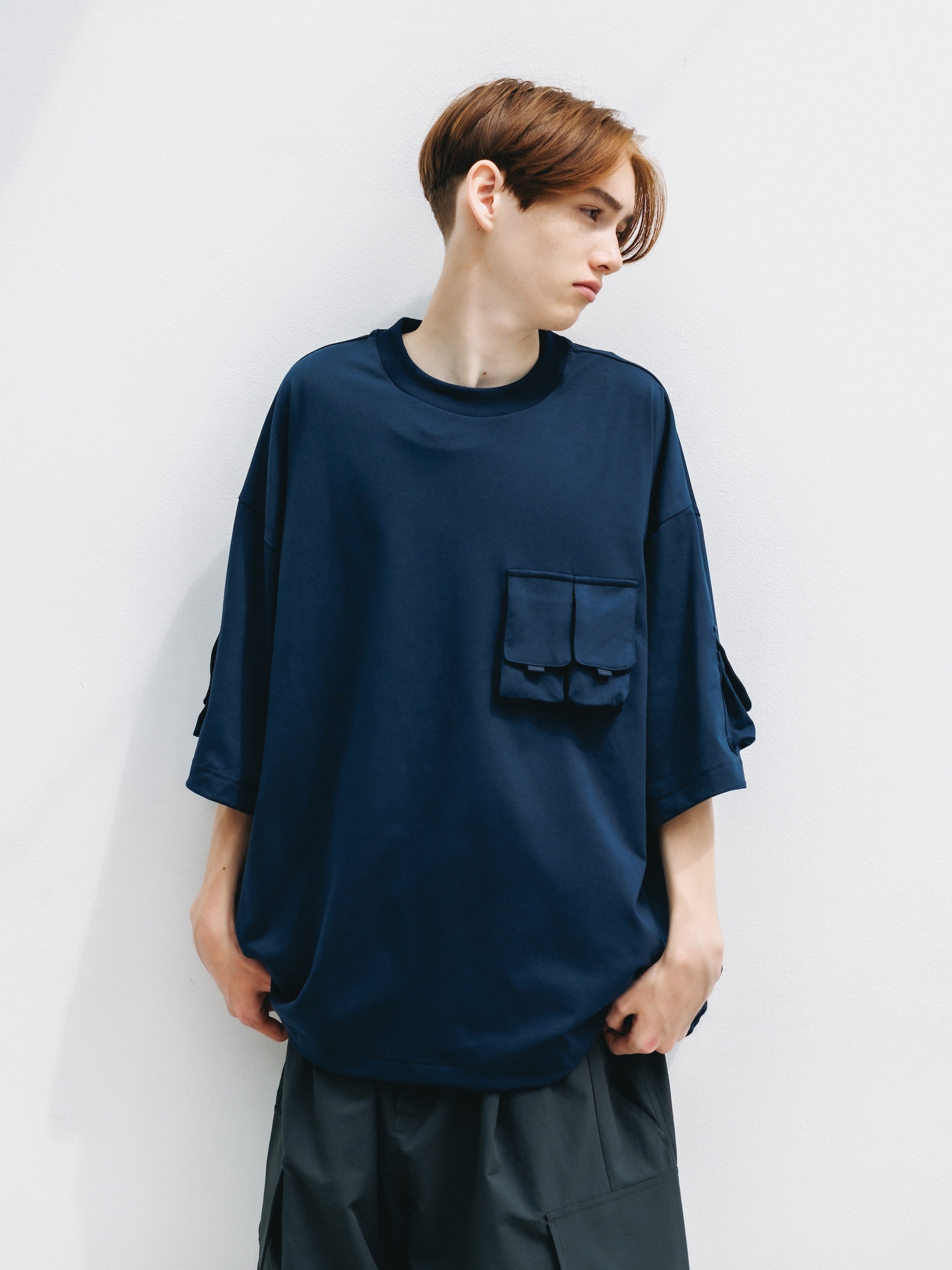 【7.1 WED 20:00- IN STOCK】MULTI POCKET S/S T-SHIRT (NAVY)
