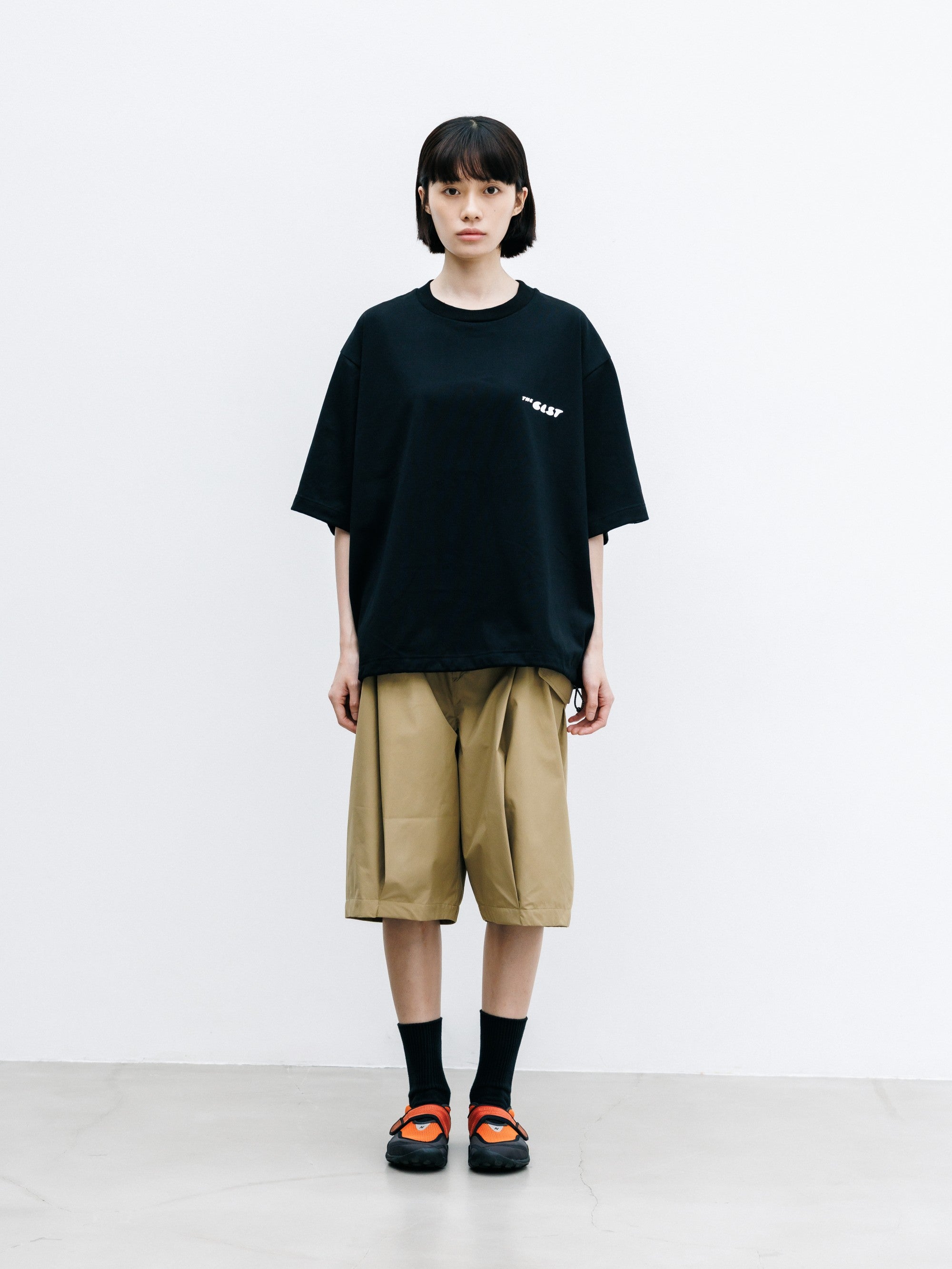 【8.12 WED 20:00- IN STOCK】+phenix WINDSTOPPER® by GORE-TEX LABS CITY FLAP WIDE BALLOON HALF PANTS (CAMEL BEIGE)