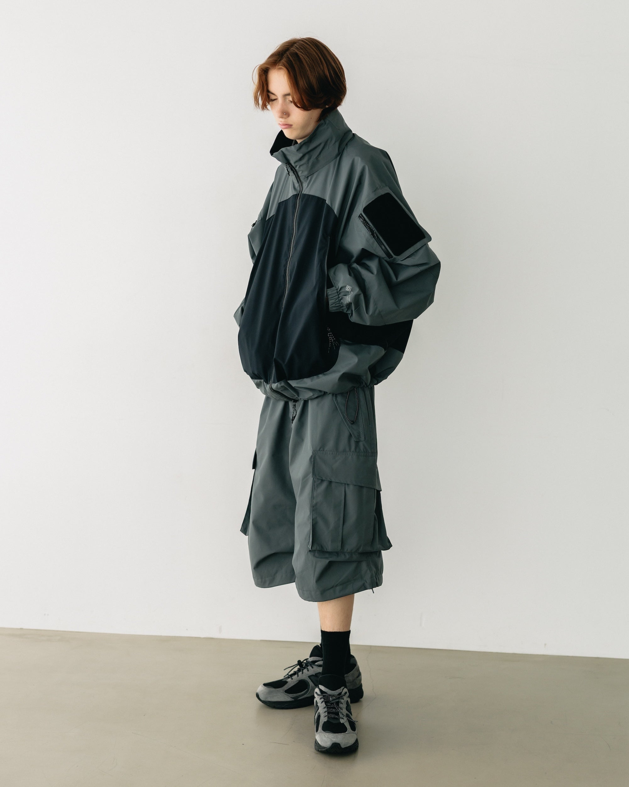 +phenix WINDSTOPPER® BY GORE-TEX LABS CITY MILITARY HALF PANTS 003 (GRAPHAITE GRAY)