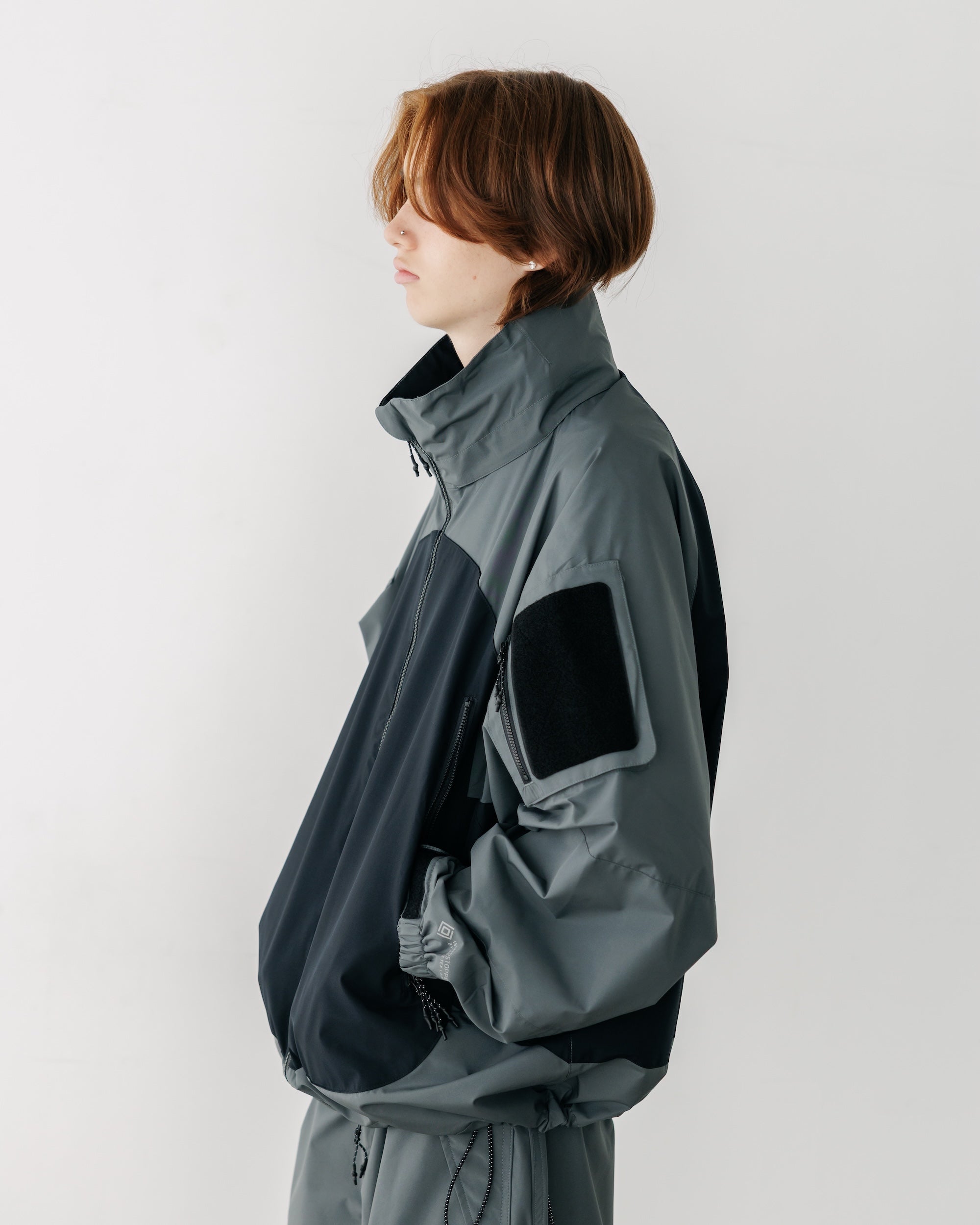 【9.17 WED 20:00- IN STOCK】+phenix WINDSTOPPER® by GORE-TEX LABS CITY MILITARY JACKET (GRAPHAITE GRAY× BLACK)