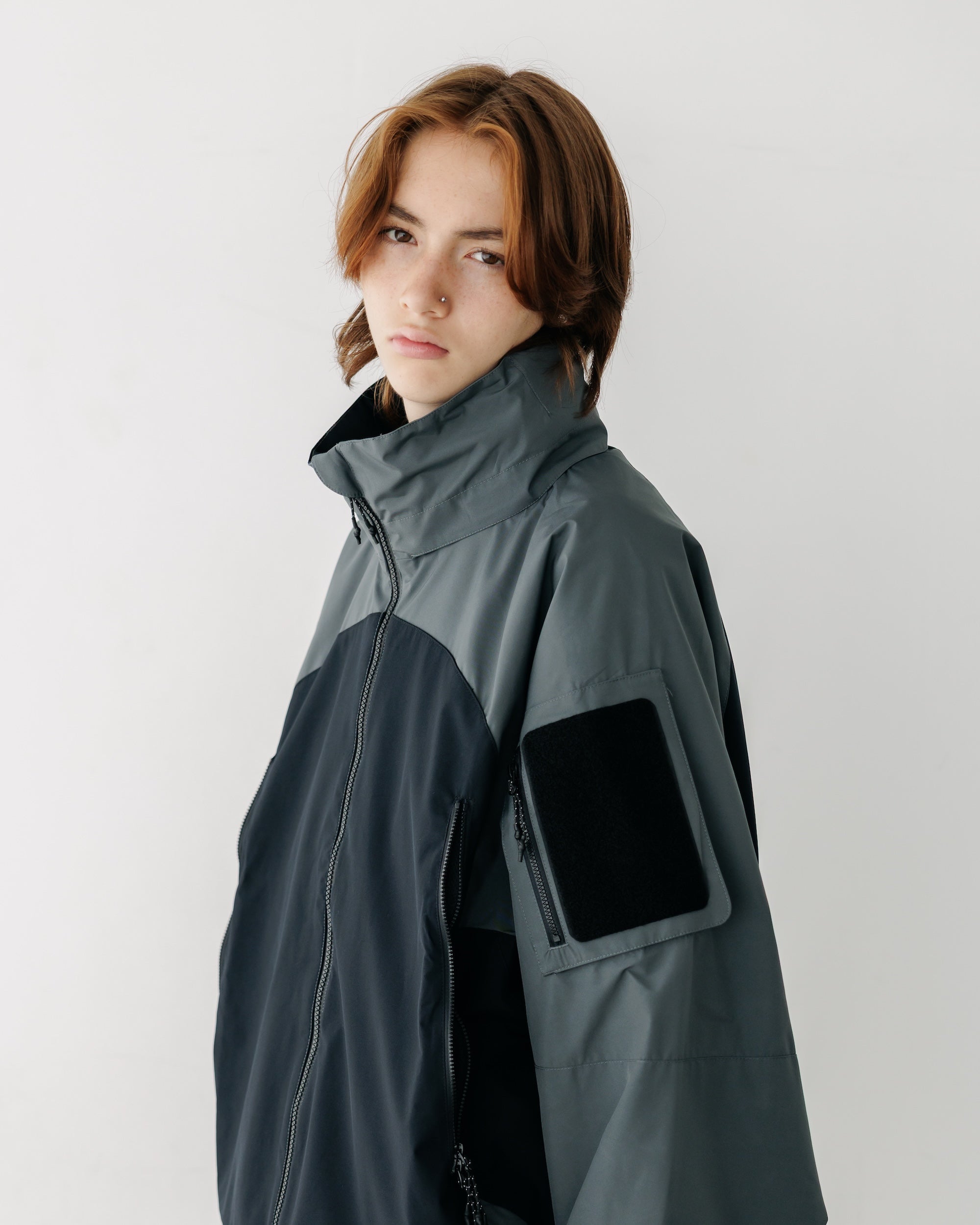 【9.17 WED 20:00- IN STOCK】+phenix WINDSTOPPER® by GORE-TEX LABS CITY MILITARY JACKET (GRAPHAITE GRAY× BLACK)