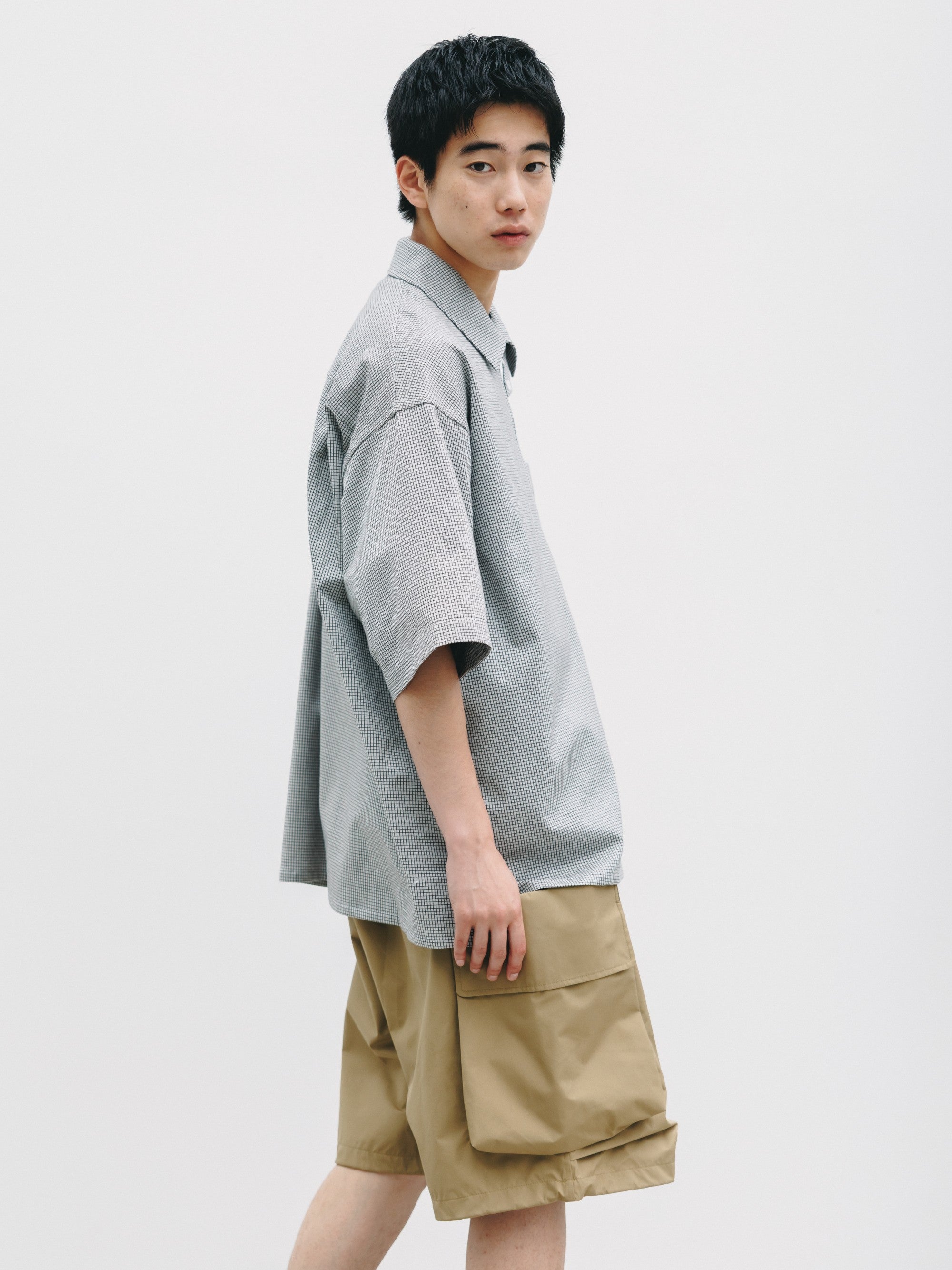 【7.8 WED 20:00- IN STOCK】MINI GRID CHECK 36G KNIT EVERYDAY ZIP UP S/S SHIRT (WHITE×BLACK)