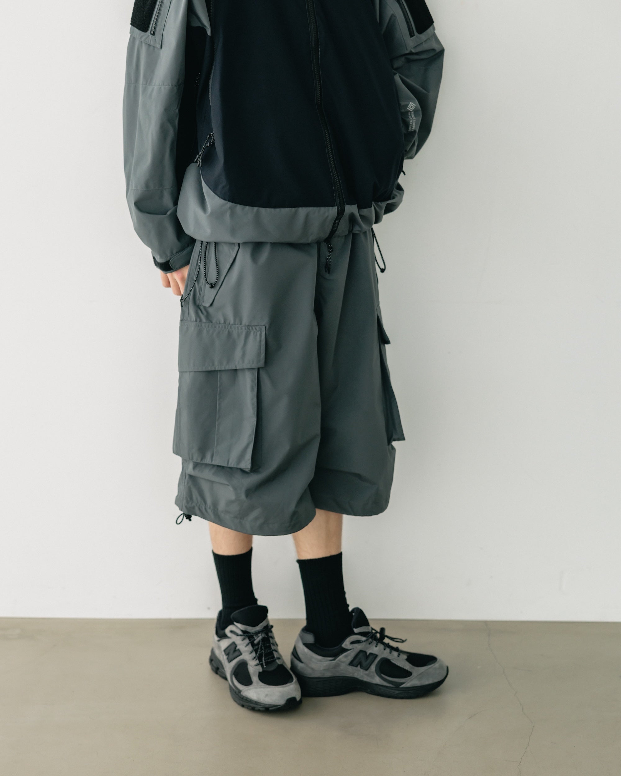 +phenix WINDSTOPPER® BY GORE-TEX LABS CITY MILITARY HALF PANTS 003 (GRAPHAITE GRAY)