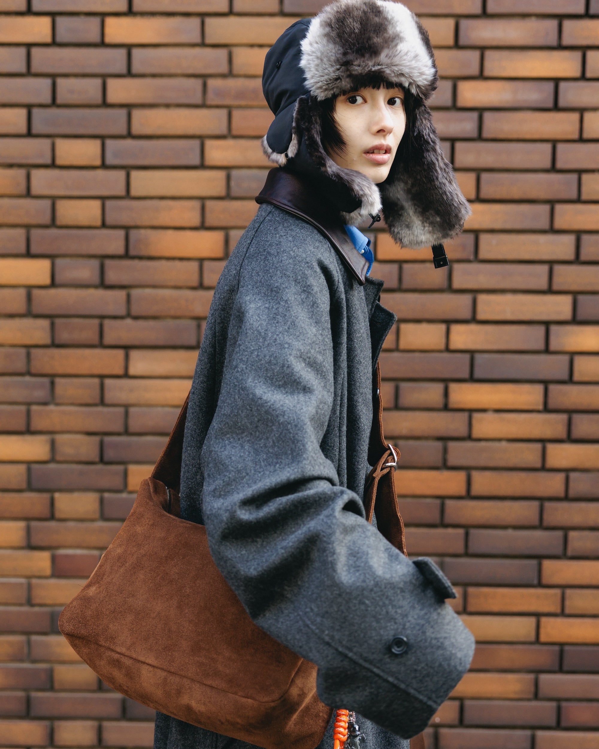 【1.7 WED 20:00- IN STOCK】SUEDE HOLIDAY BAG (BROWN)