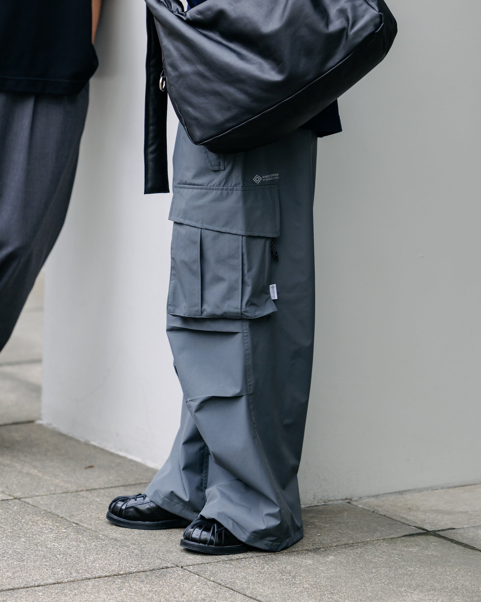 +phenix WINDSTOPPER® by GORE-TEX LABS CITY MILITARY PANTS 001 (GRAPHAITE GRAY)