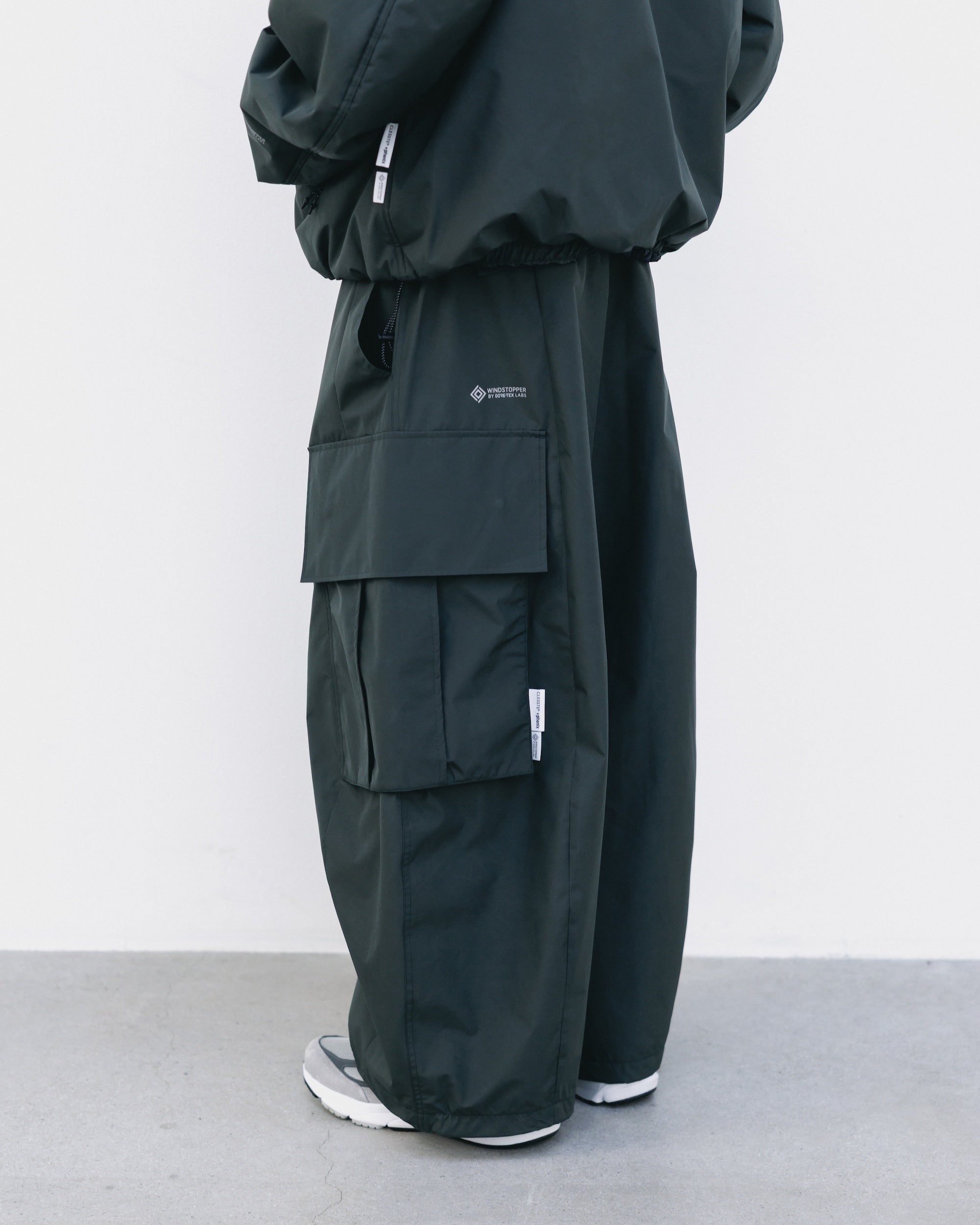 【7.1 WED 20:00- IN STOCK】+phenix WINDSTOPPER® by GORE-TEX LABS CITY MEGA POCKET BALLOON CARGO PANTS (ASPHALT GRAY)