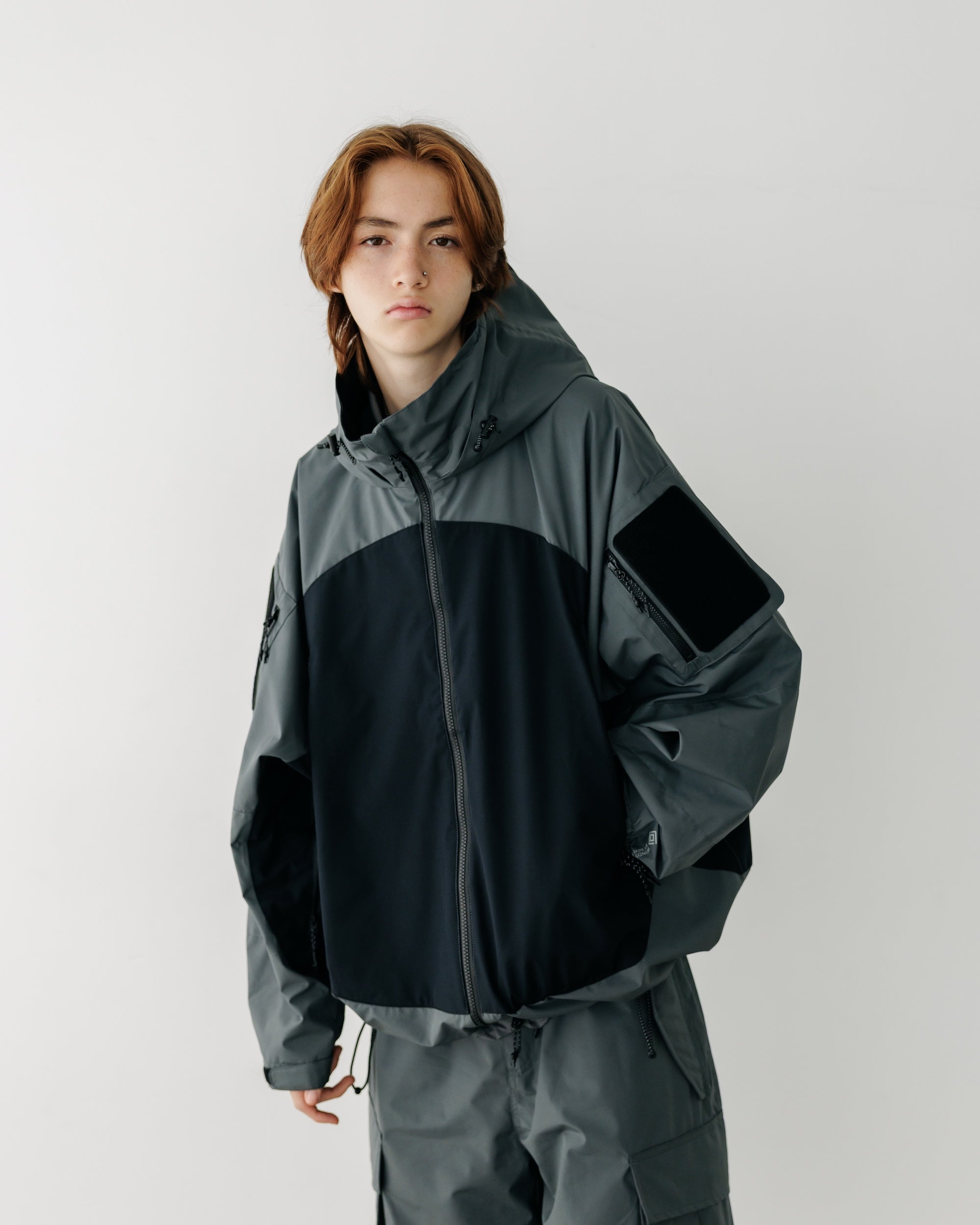【9.17 WED 20:00- IN STOCK】+phenix WINDSTOPPER® by GORE-TEX LABS CITY MILITARY JACKET (GRAPHAITE GRAY× BLACK)