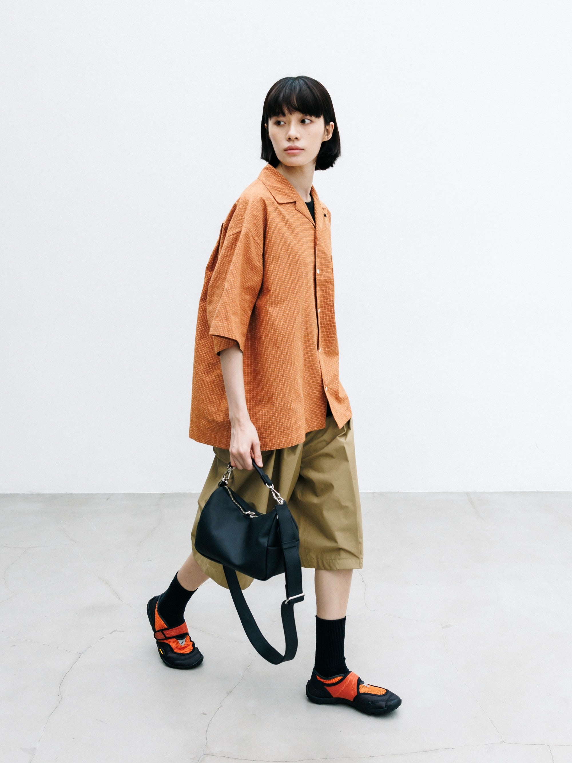 【8.12 WED 20:00- IN STOCK】+phenix WINDSTOPPER® by GORE-TEX LABS CITY FLAP WIDE BALLOON HALF PANTS (CAMEL BEIGE)