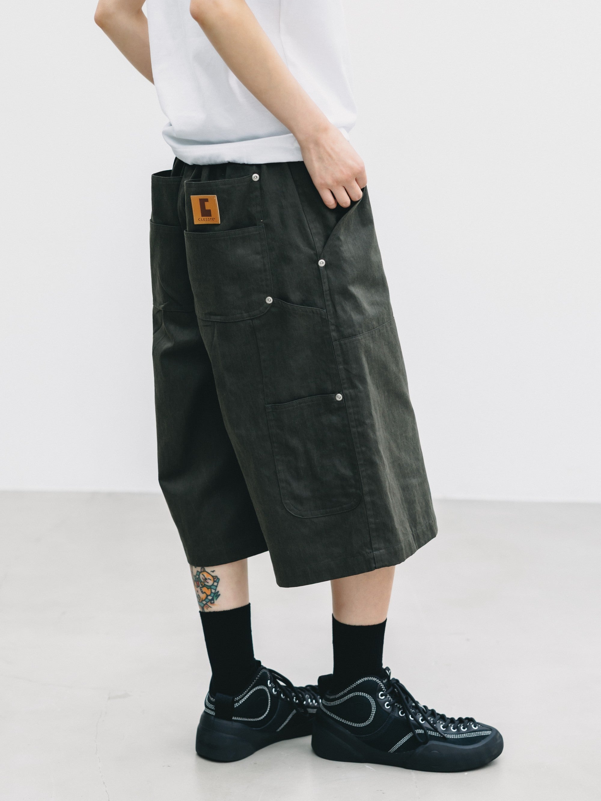 【7.4 SAT 20:00- IN STOCK】VINTAGE EFFECT DOUBLE KNEE WORKER BAGGY HALF PANTS (BLACK)