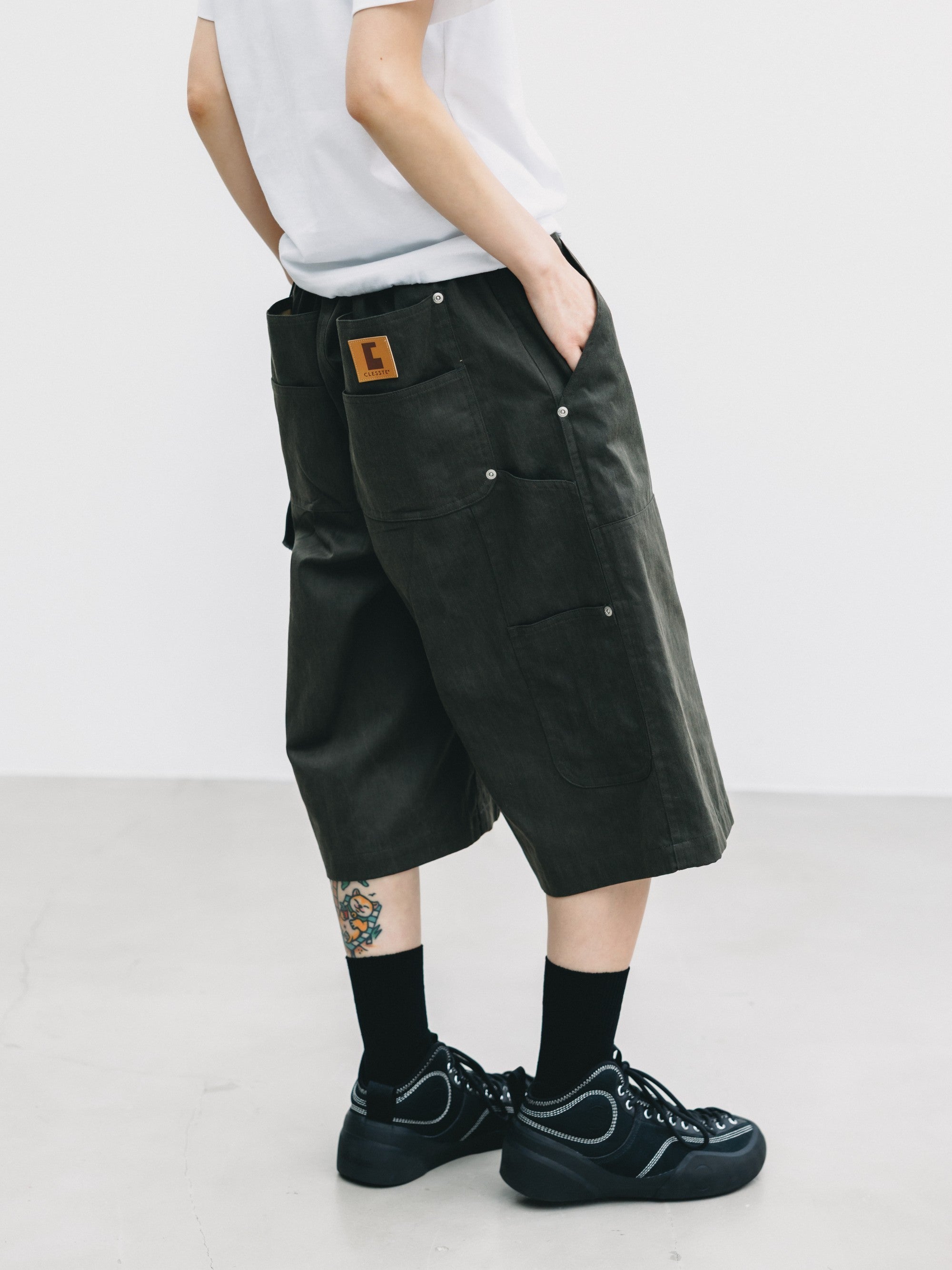 【7.4 SAT 20:00- IN STOCK】VINTAGE EFFECT DOUBLE KNEE WORKER BAGGY HALF PANTS (BLACK)