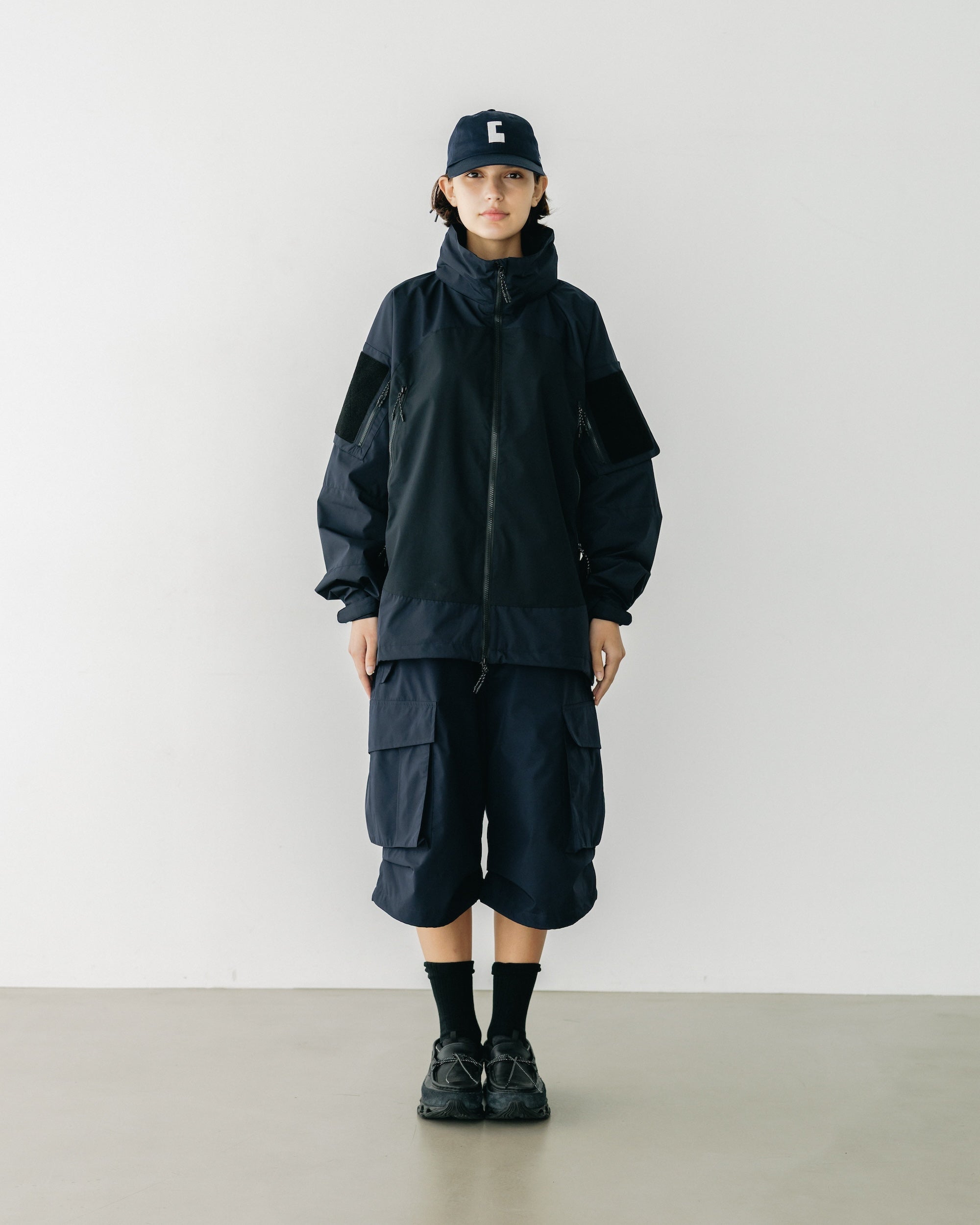 +phenix WINDSTOPPER® BY GORE-TEX LABS CITY MILITARY HALF PANTS 003 (BLACK)