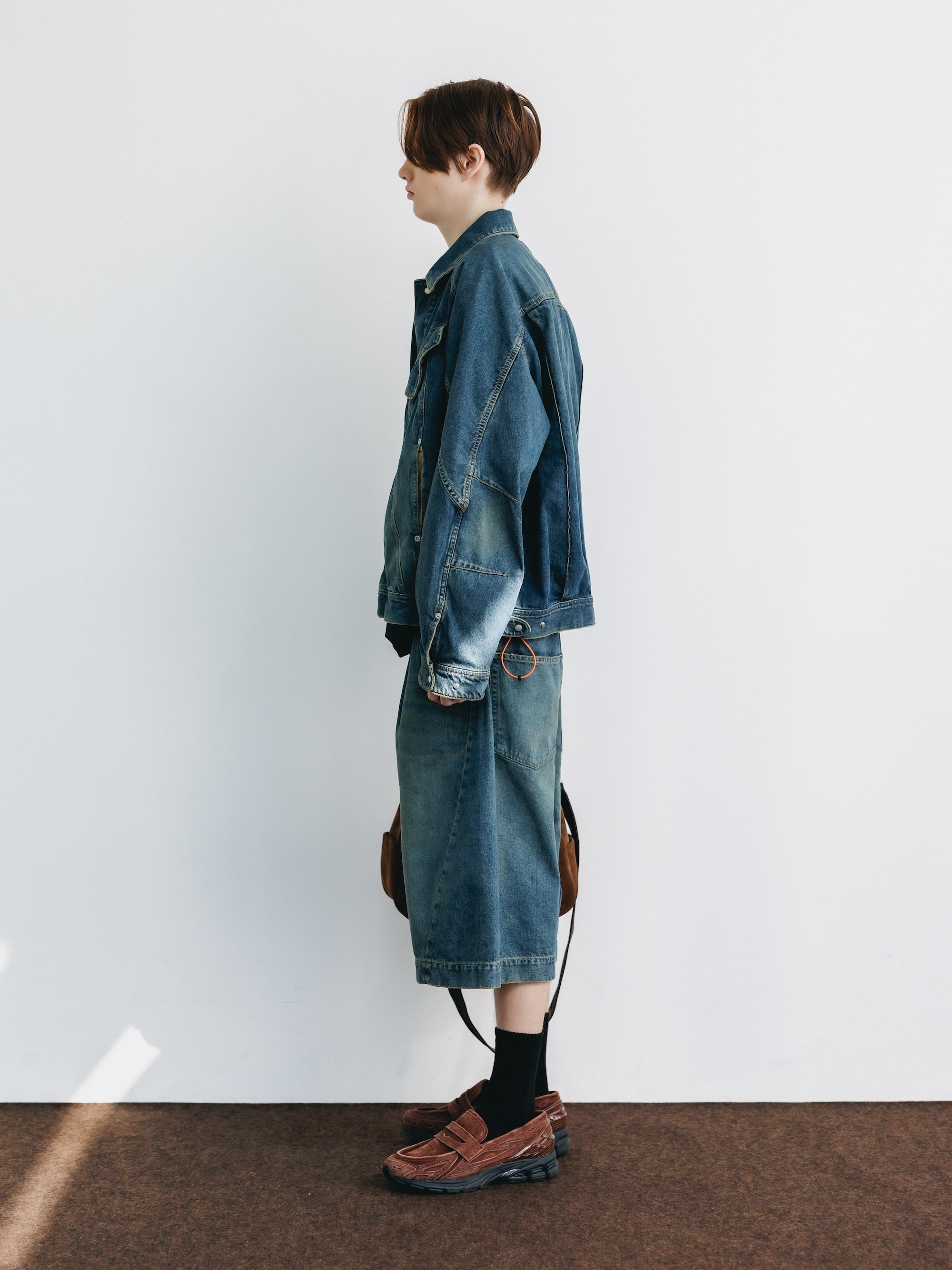 SUEDE DAYOFF BAG (BROWN)