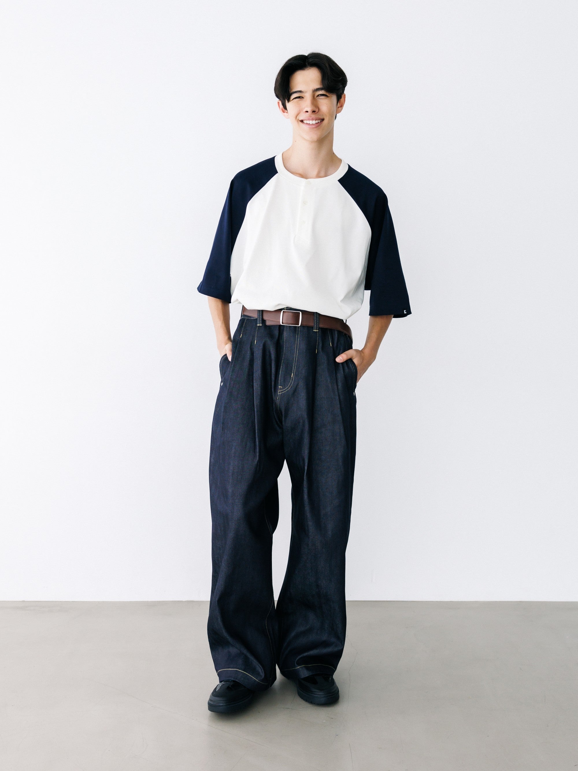 【8.19 WED 20:00- IN STOCK】RAGLAN HENLEY NECK S/S T-SHIRT WITH DRAWSTRINGS (WHITE×NAVY)
