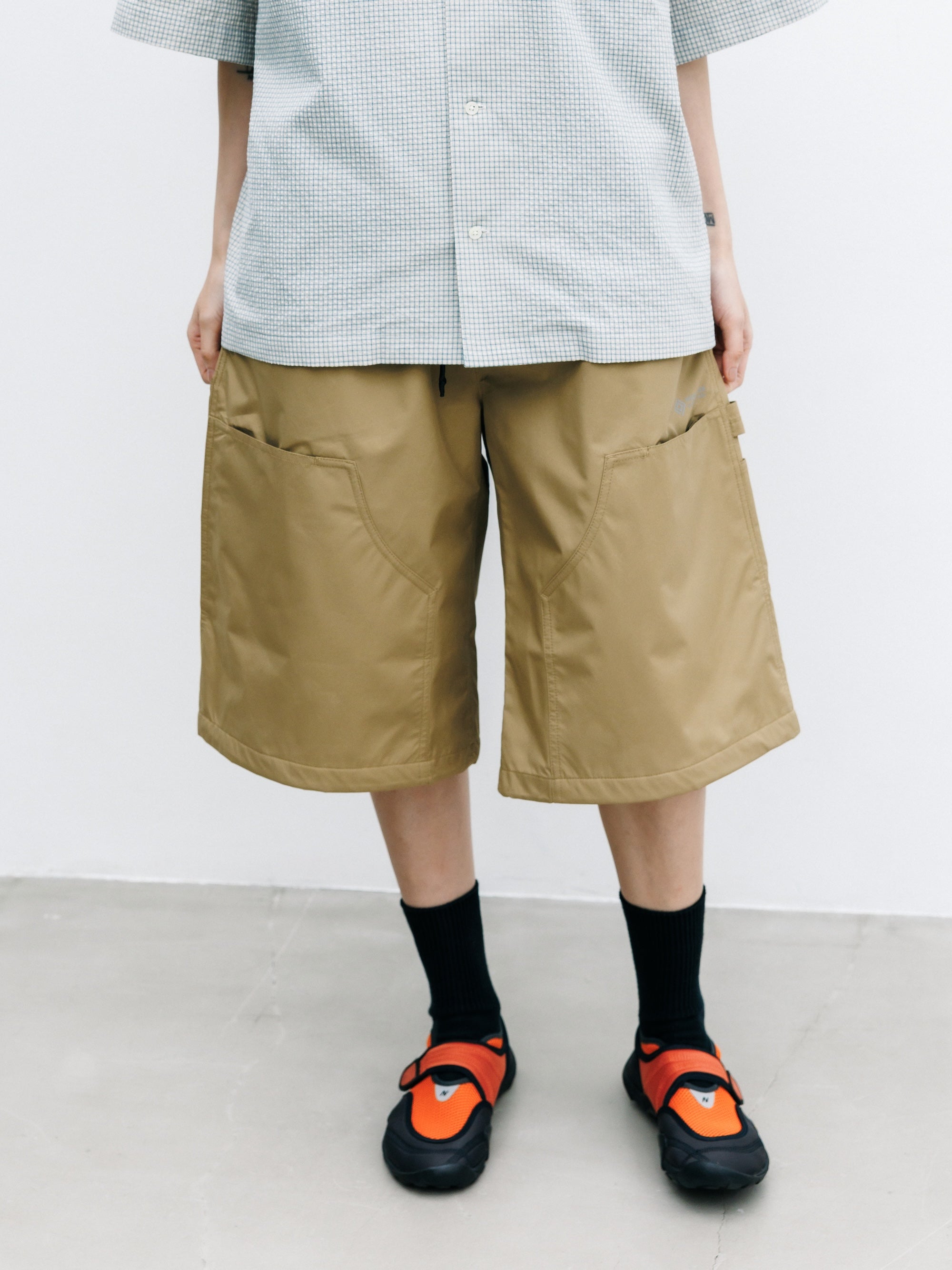 【7.22 WED 20:00- IN STOCK】+phenix WINDSTOPPER® by GORE-TEX LABS CITY DOUBLE KNEE WORKER HALF PANTS (CAMEL BEIGE)