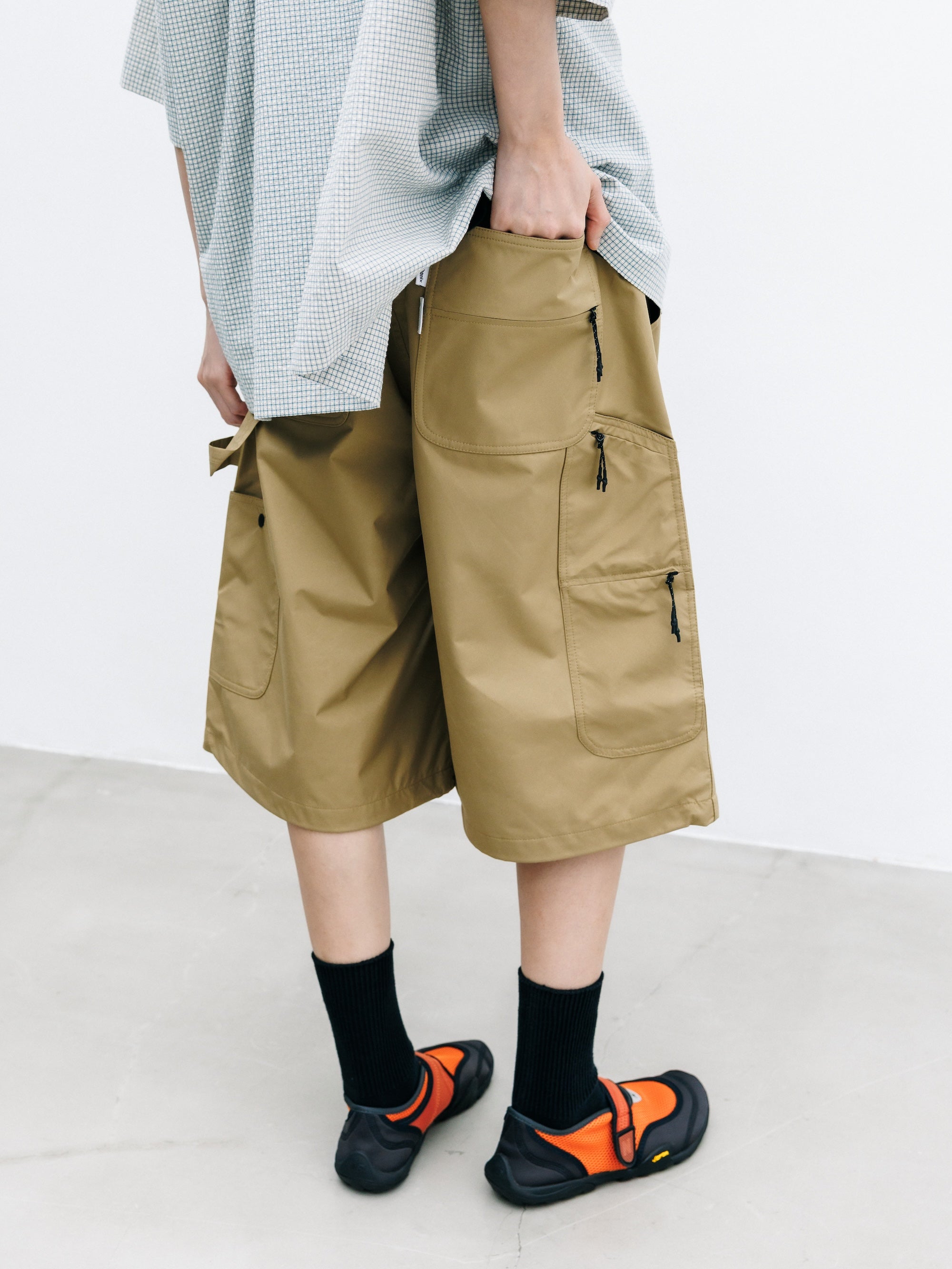 【7.22 WED 20:00- IN STOCK】+phenix WINDSTOPPER® by GORE-TEX LABS CITY DOUBLE KNEE WORKER HALF PANTS (CAMEL BEIGE)
