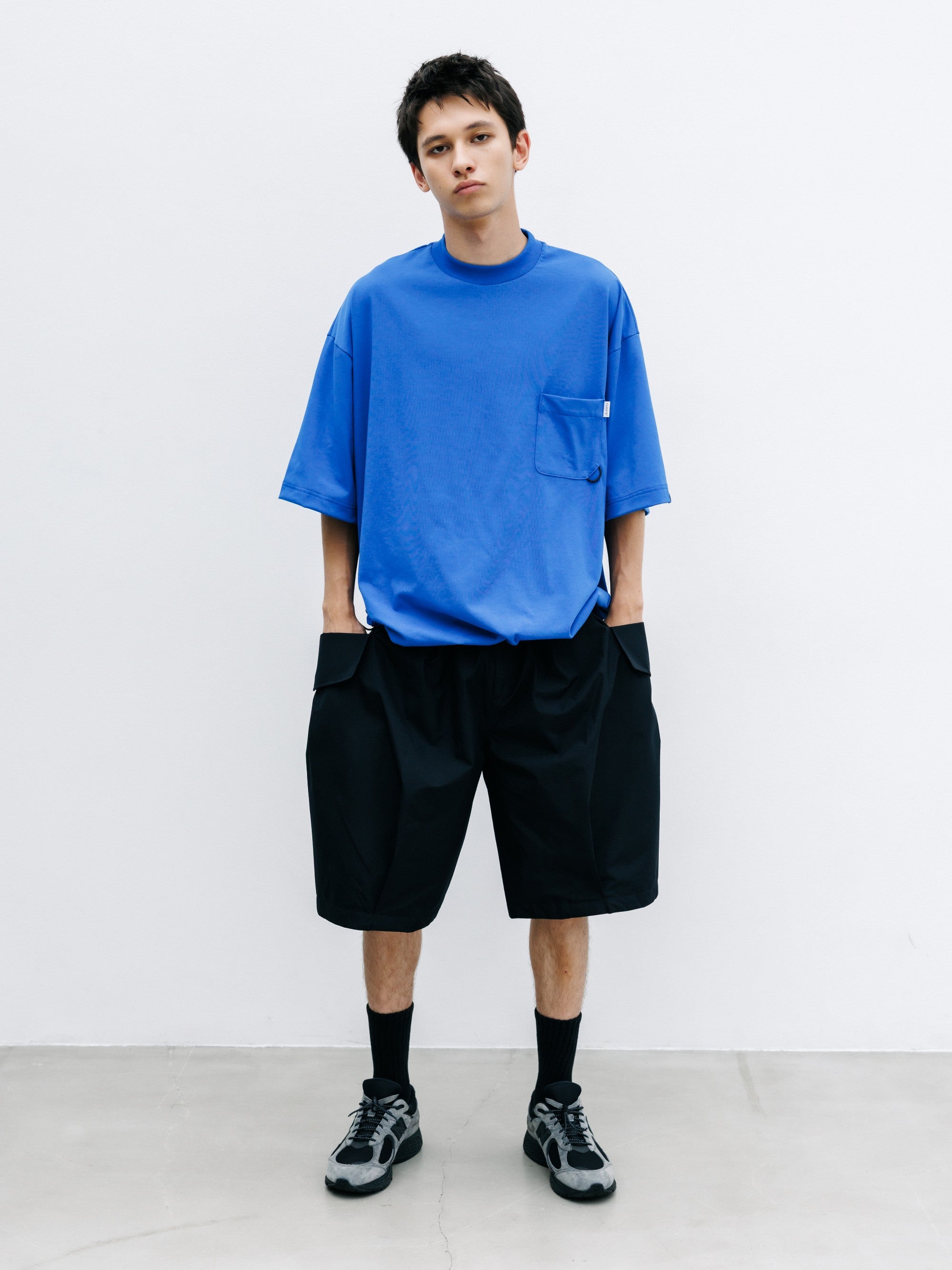 【8.12 WED 20:00- IN STOCK】+phenix WINDSTOPPER® by GORE-TEX LABS CITY FLAP WIDE BALLOON HALF PANTS (BLACK)