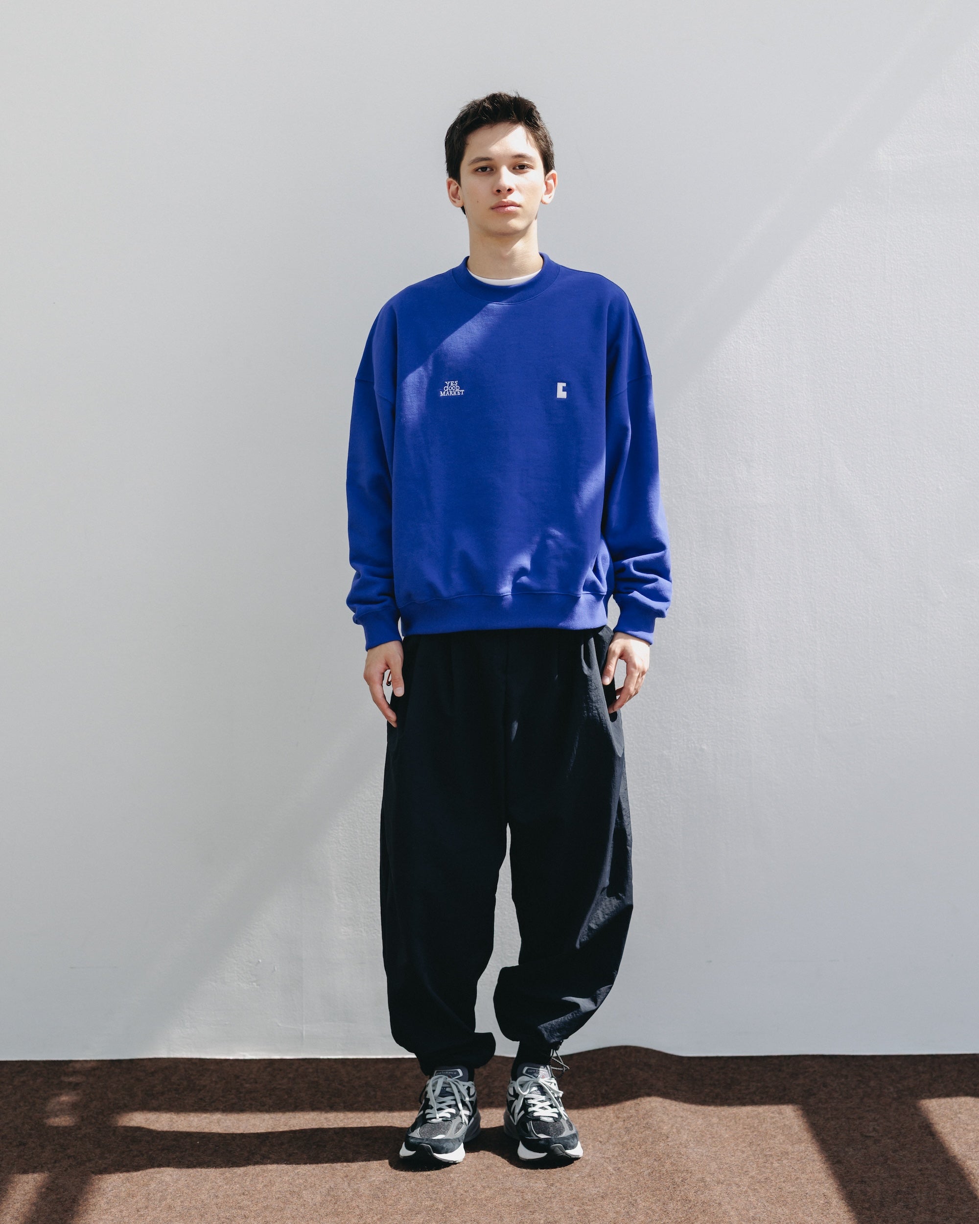 【10.15 WED 20:00- IN STOCK】"C"SWEATSHIRT FOR YGM (BLUE)