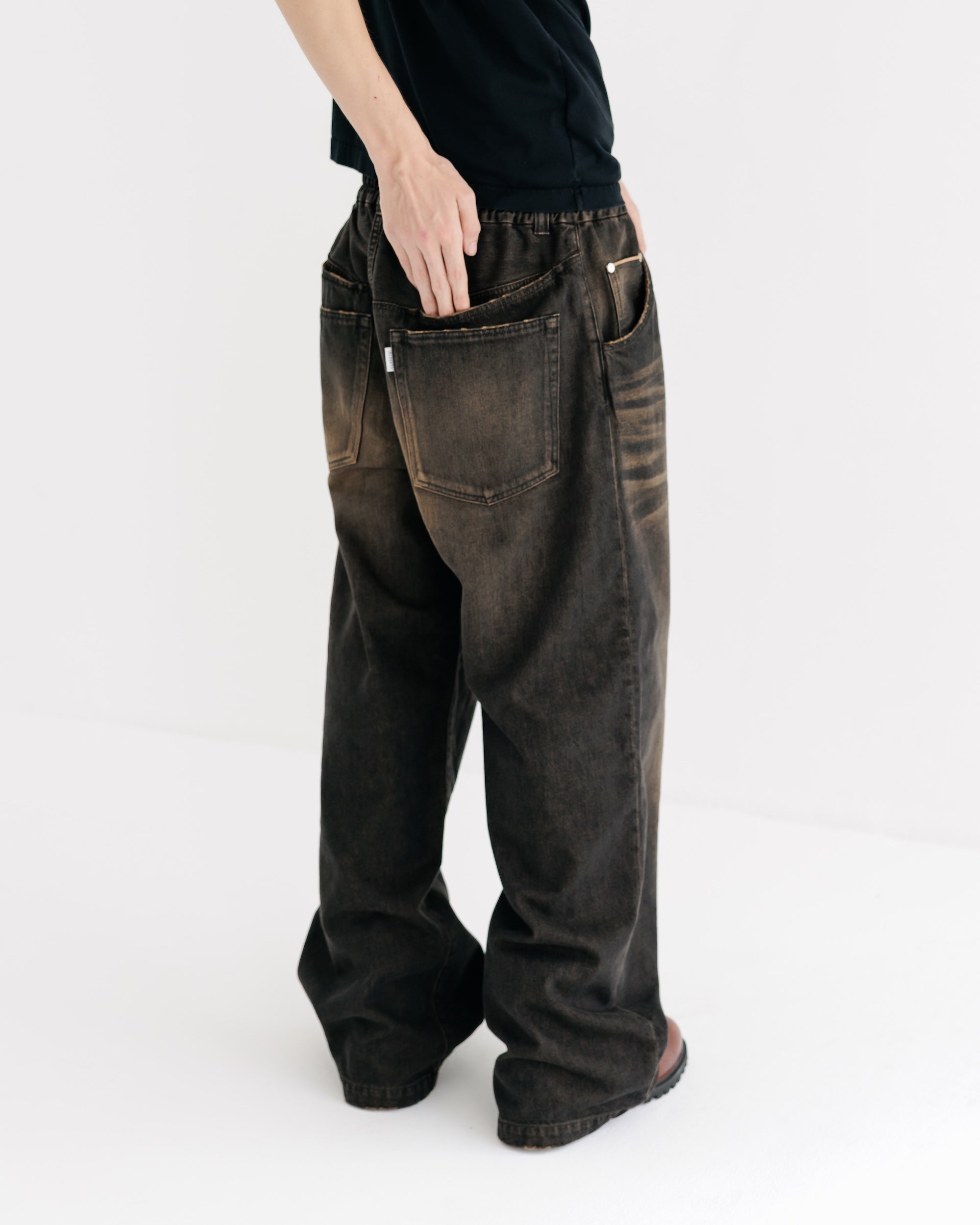 【8.30 SAT 20:00- IN STOCK】VINTAGE DYED SELVEDGE DENIM WIDE PANTS (VINTAGE BLACK)