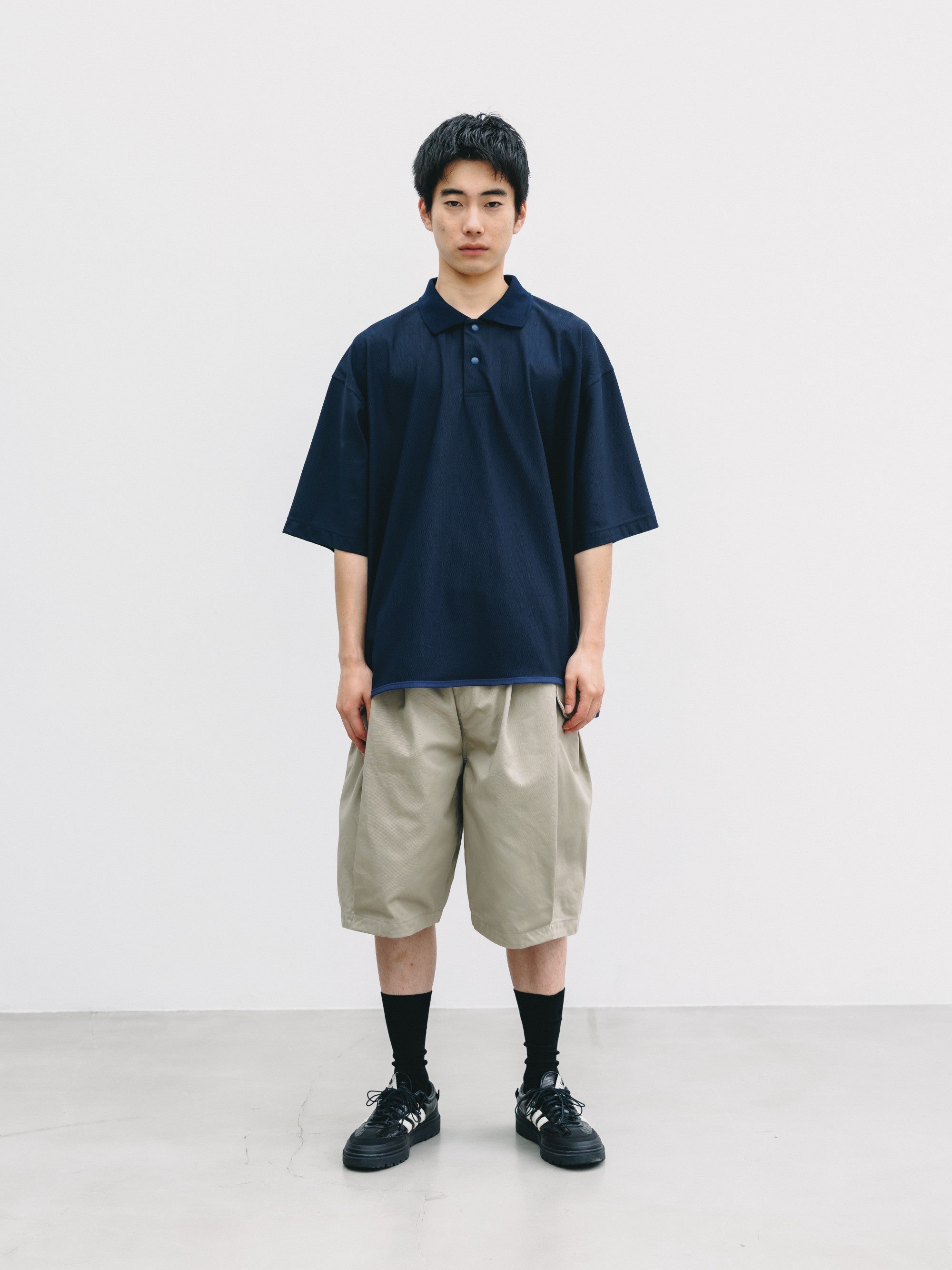 【6.24 WED 20:00- IN STOCK】TECH TEXTURED CITY S/S POLO (NAVY)