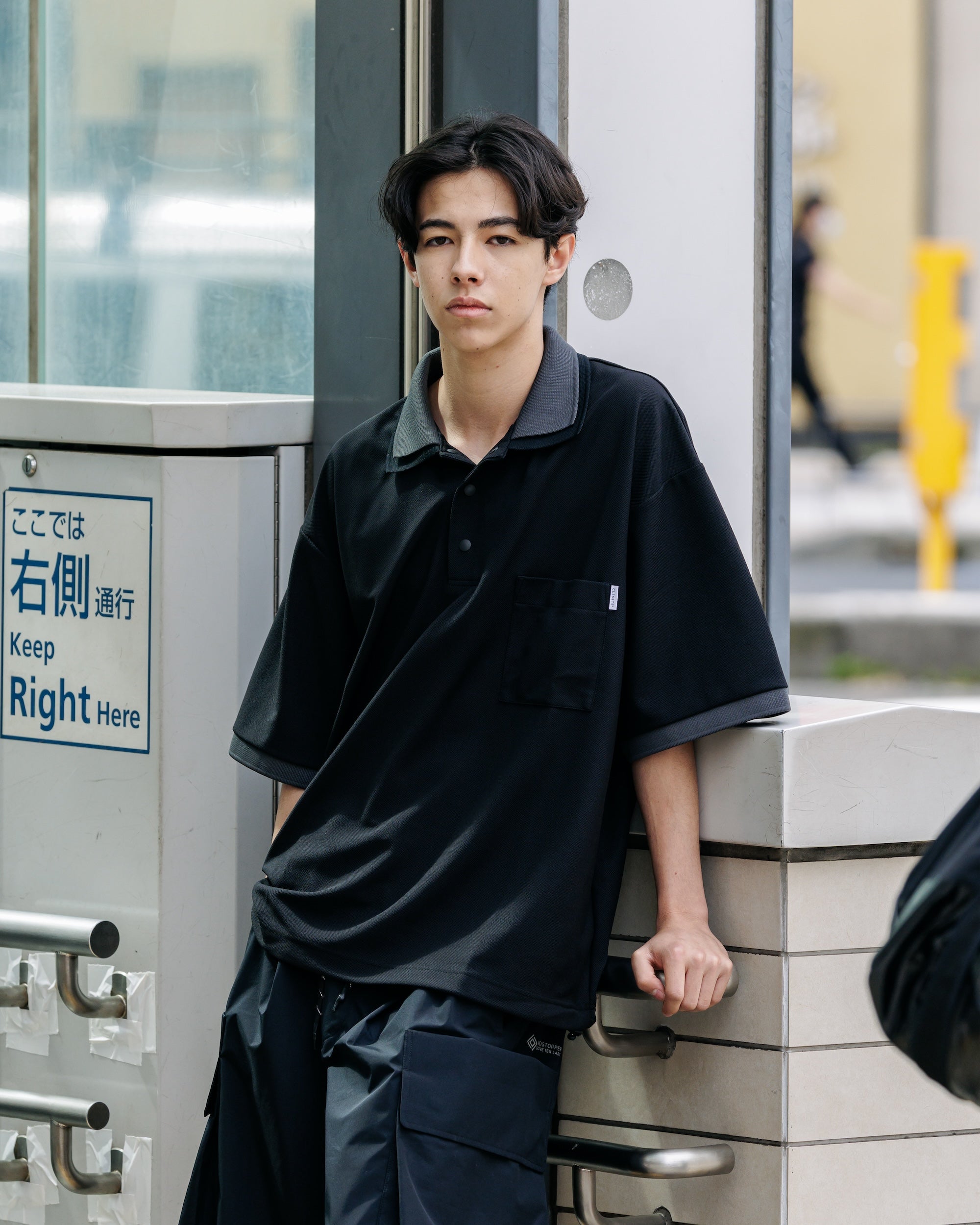 【8.20 WED 20:00- IN STOCK】ACTIVE CITY S/S DOUBLE COLLAR POLO SHIRT (BLACK×GRAY)