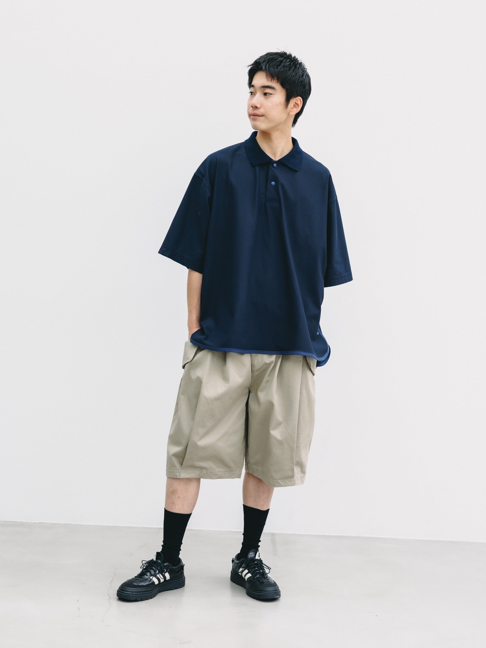 【6.24 WED 20:00- IN STOCK】TECH TEXTURED CITY S/S POLO (NAVY)