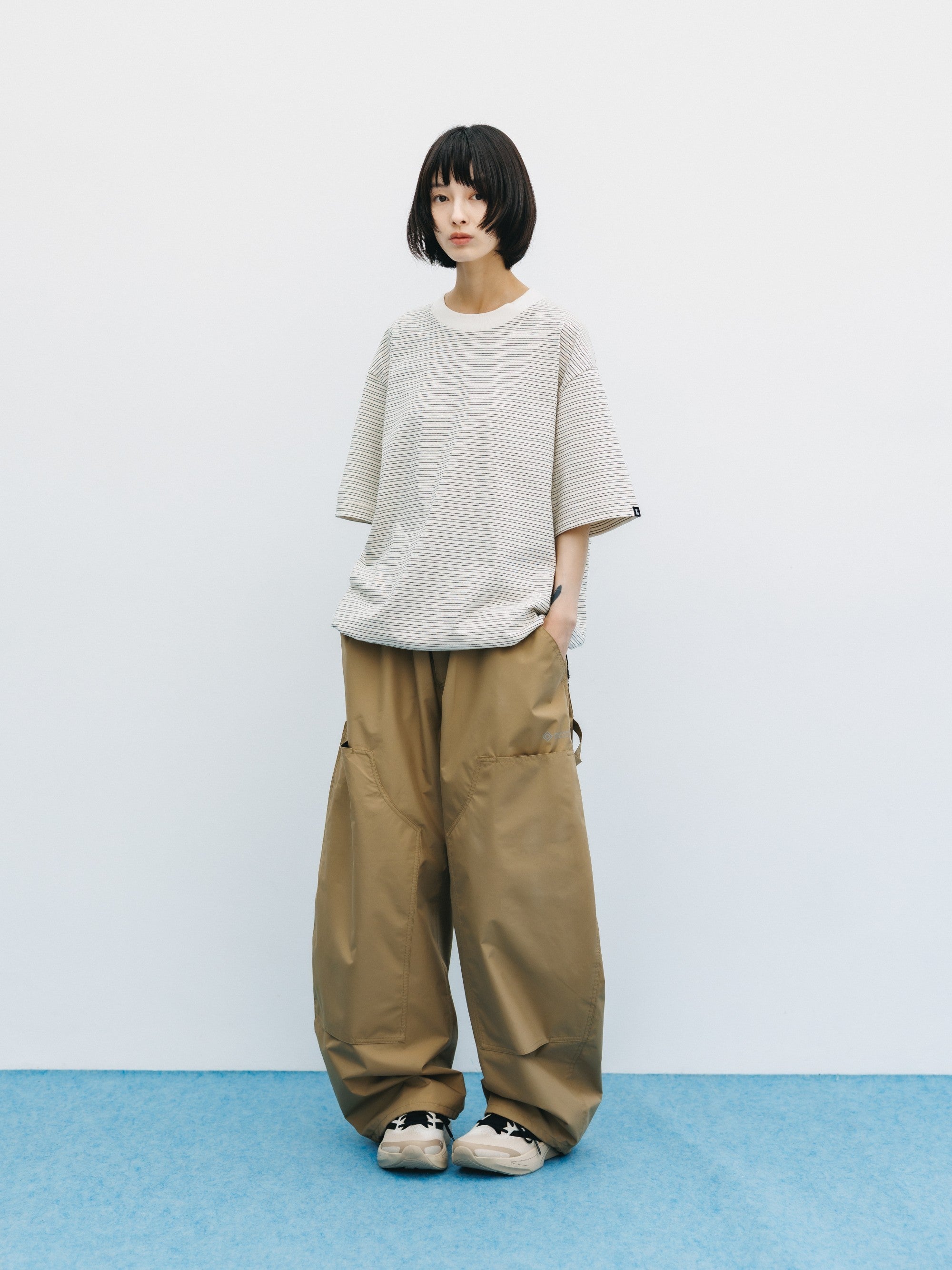 【7.4 SAT 20:00- IN STOCK】MICRO STRIPE S/S T-SHIRT WITH DRAWSTRINGS (IVORY)