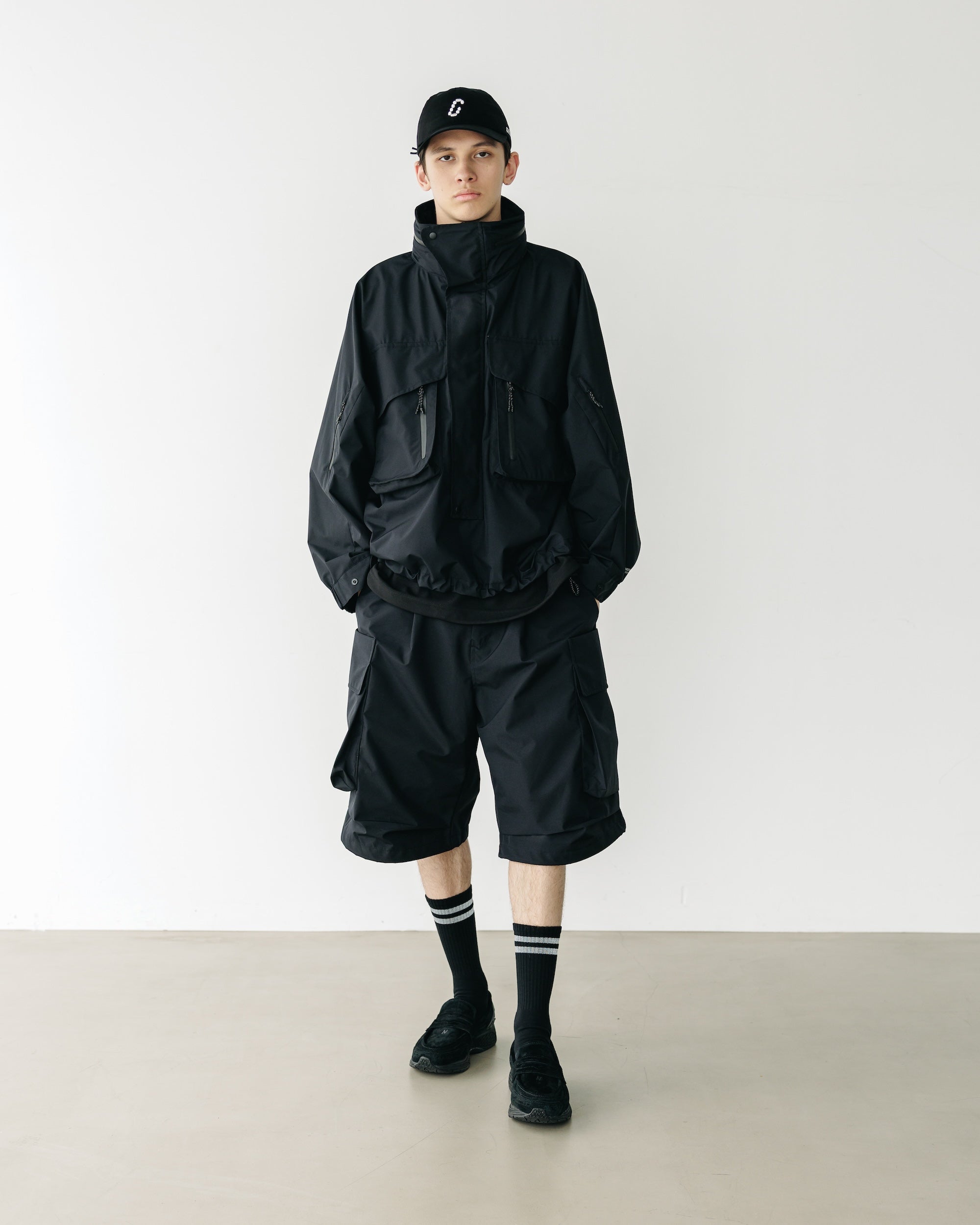 +phenix WINDSTOPPER® by GORE-TEX LABS CITY MILITARY HALF PANTS 001 (BLACK)