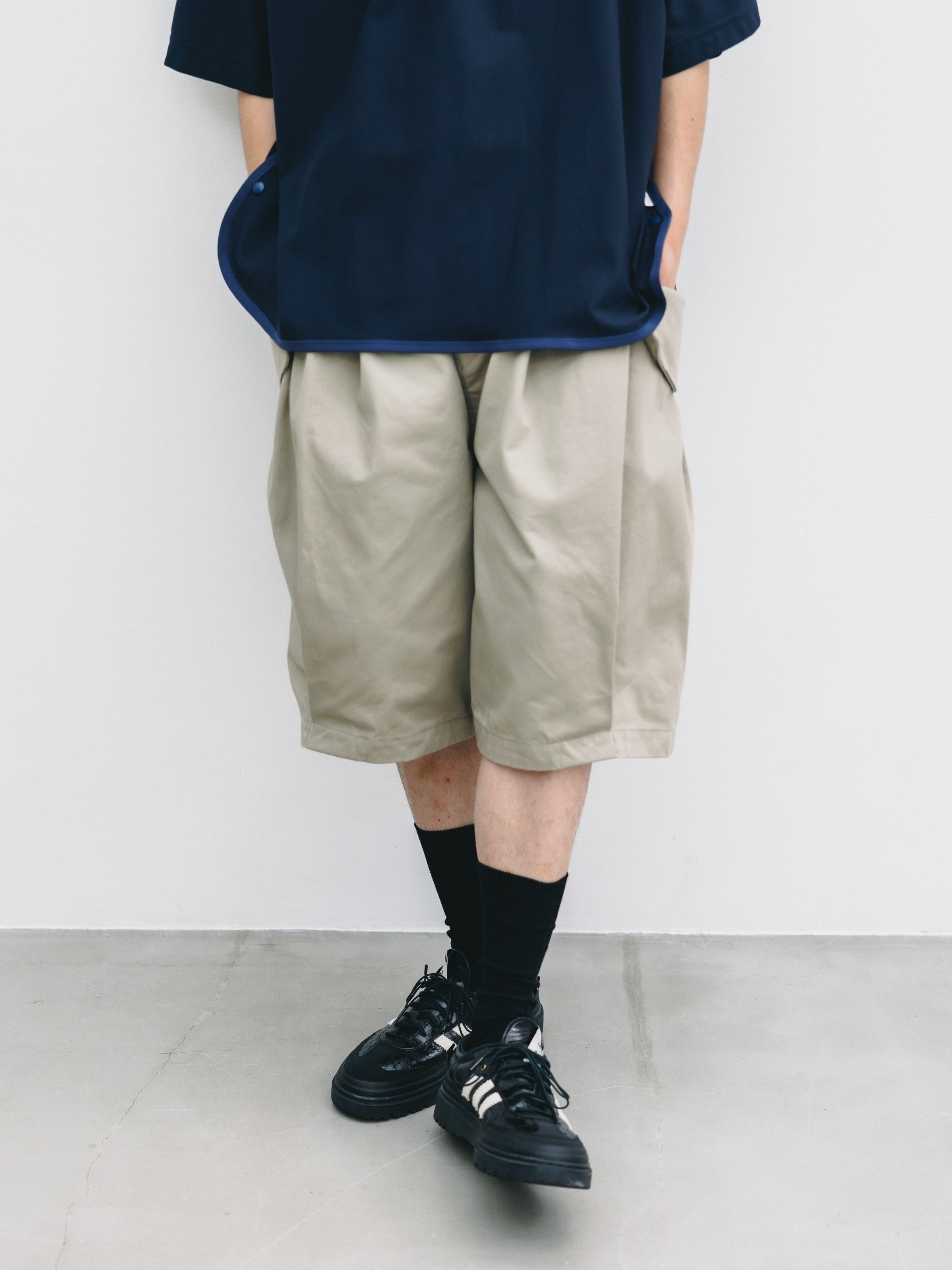 【6.24 WED 20:00- IN STOCK】FLAP WIDE BALLOON HALF PANTS (GREIGE)