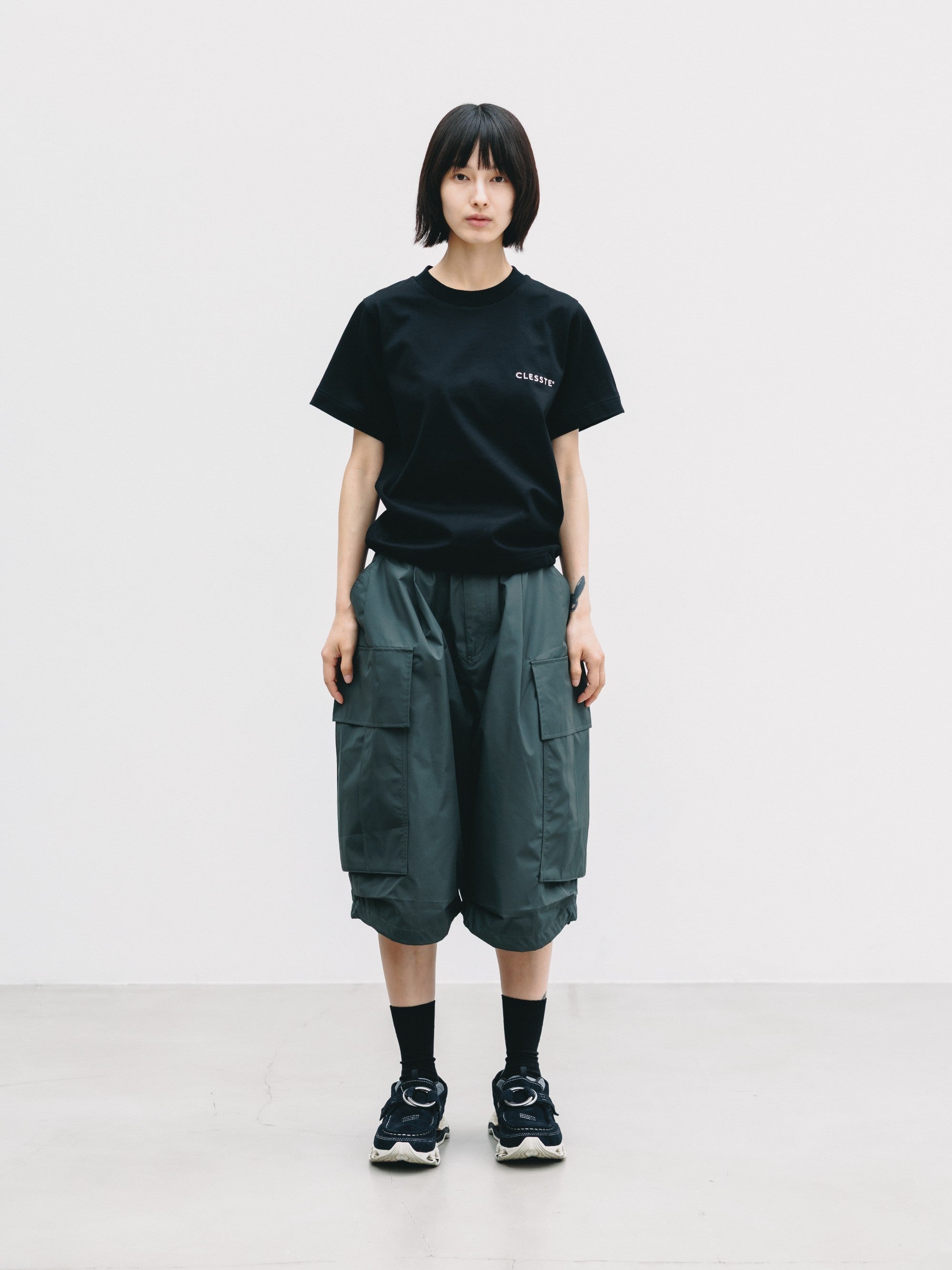 【7.18 SAT 20:00- IN STOCK】+phenix WINDSTOPPER® by GORE-TEX LABS CITY MEGA POCKET BALLOON CARGO HALF PANTS (ASPHALT GRAY)