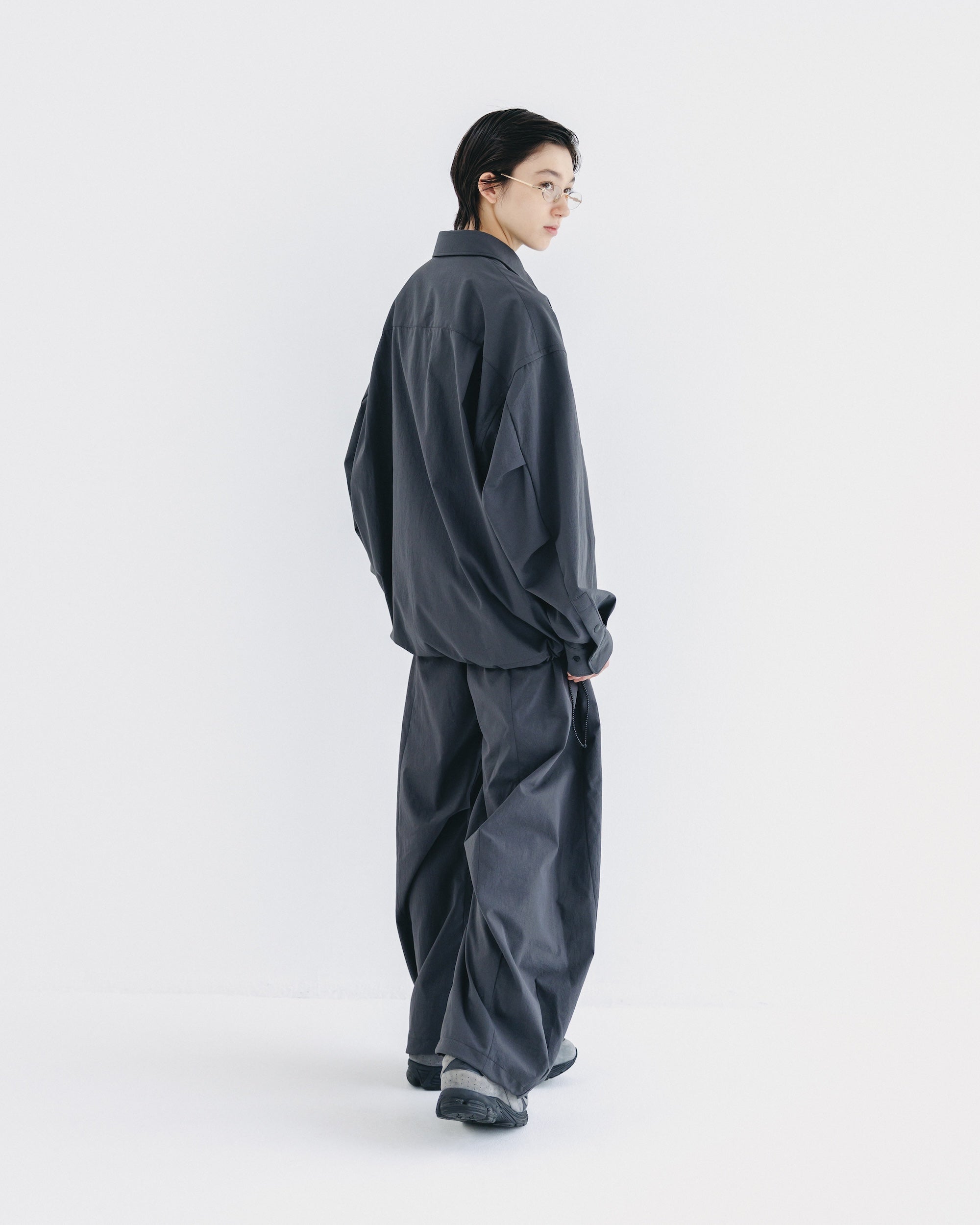 【9.20 SAT 20:00- IN STOCK】CITY UNIFORM BARREL LEG EASY PANTS (GRAY)