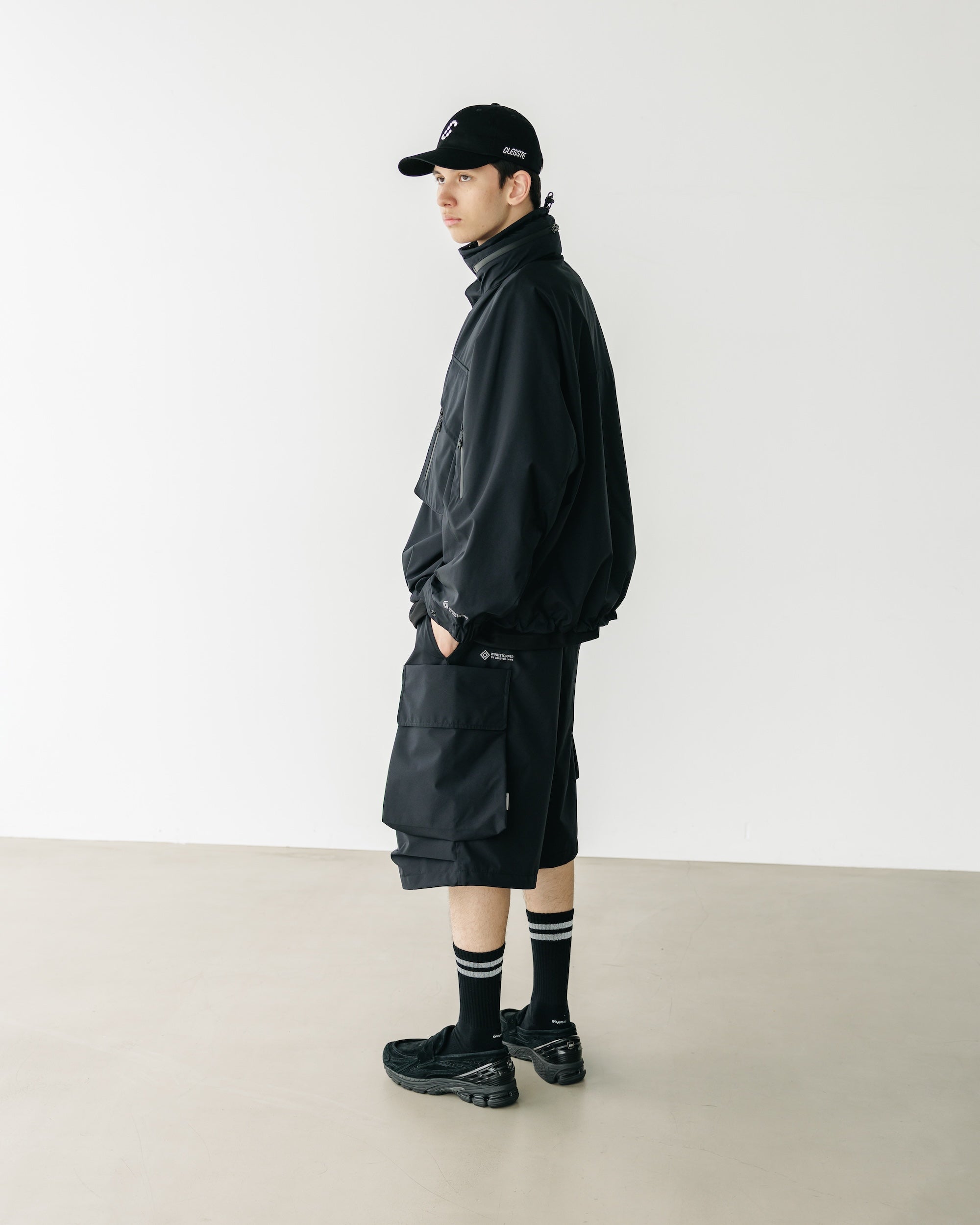 +phenix WINDSTOPPER® by GORE-TEX LABS CITY MILITARY HALF PANTS 001 (BLACK)