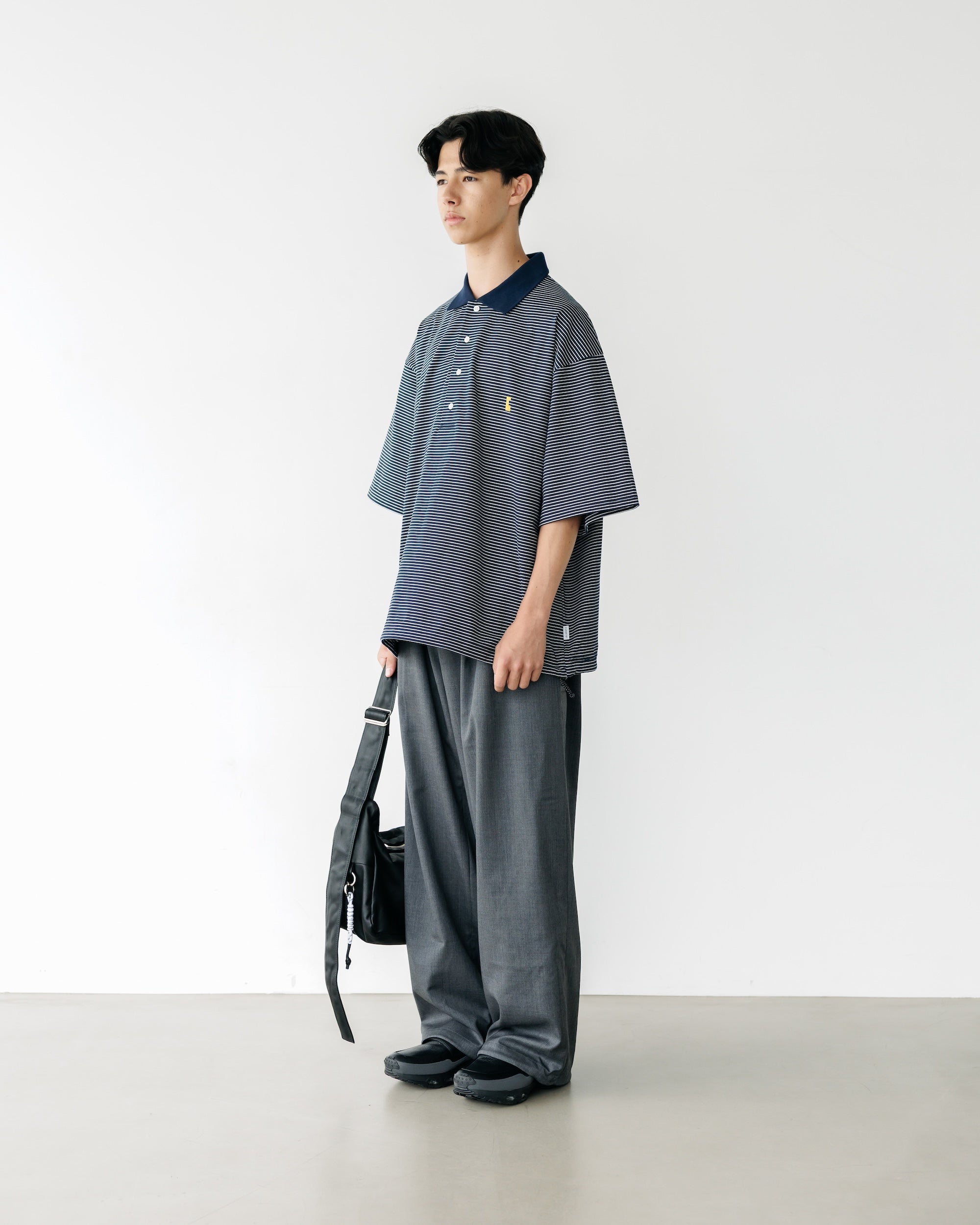 EMBROIDERY LOGO STRIPED S/S POLO WITH DRAWSTRINGS (NAVY×WHITE)