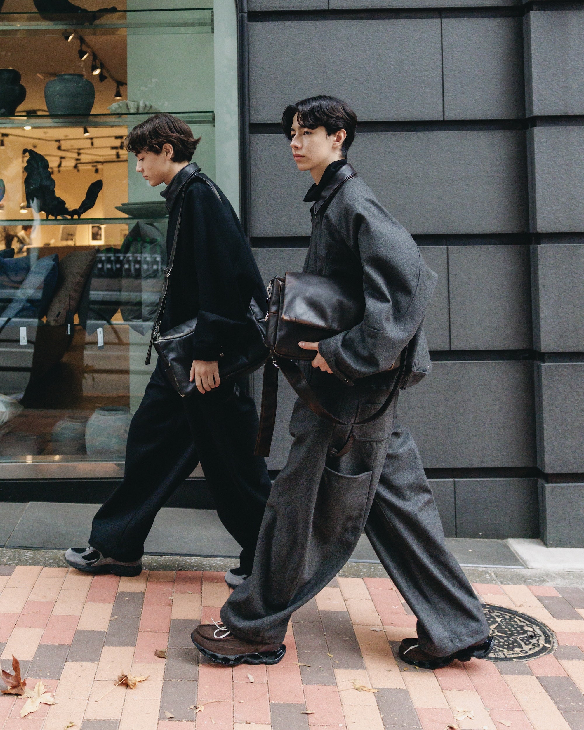 【5월 말 전달 예정】MASSIVE PANTS