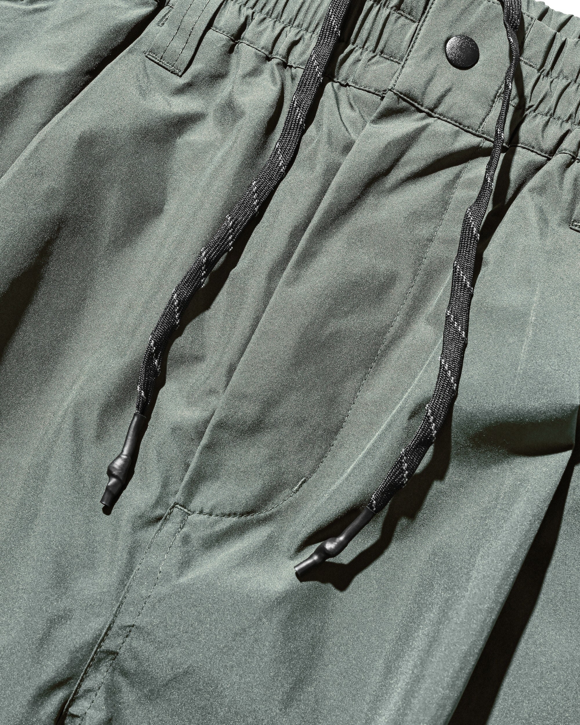 【10.29 WED 20:00- IN STOCK】+phenix WINDSTOPPER® by GORE-TEX LABS CITY BARREL LEG PANTS (MILITARY GREEN)