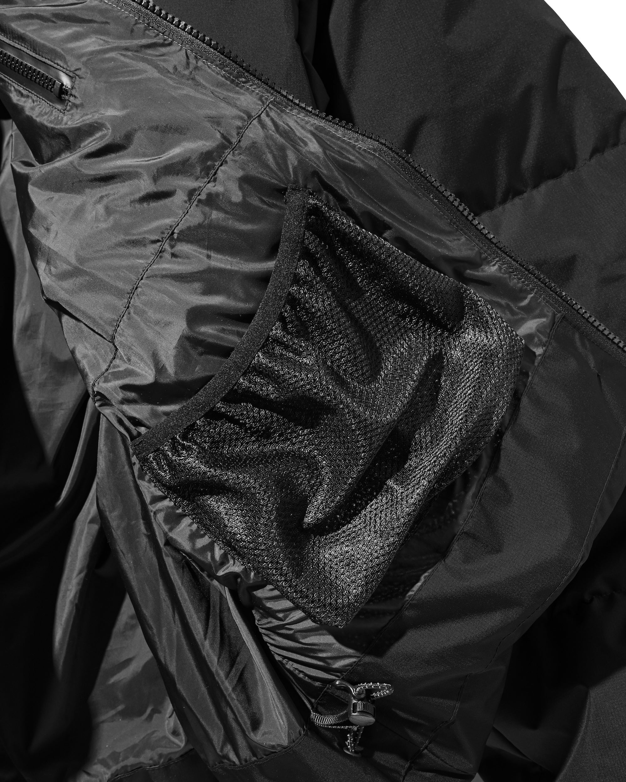 【12.13 SAT 20:00- IN STOCK】+phenix WINDSTOPPER® by GORE-TEX LABS CITY DOWN JACKET (BLACK)