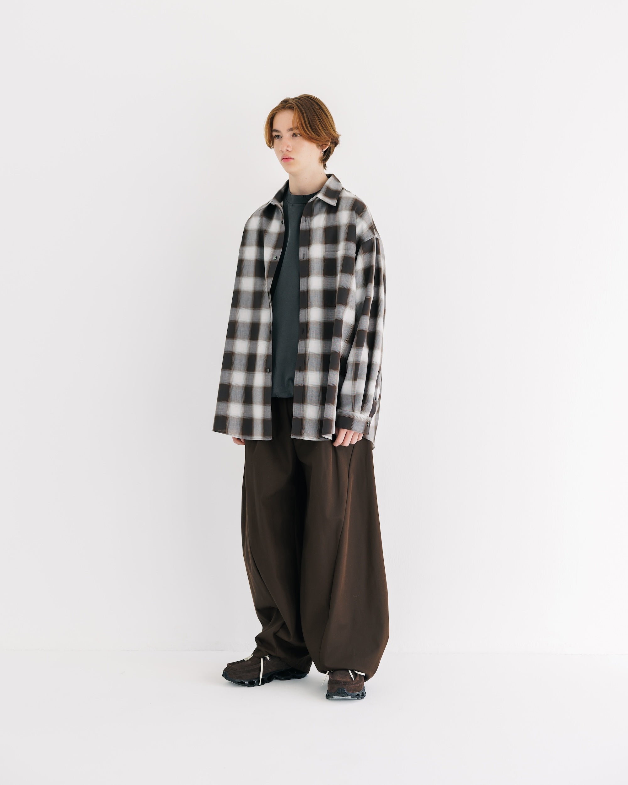 【5.17 SAT 20:00- IN STOCK】MASSIVE TWISTED PANTS (BROWN)