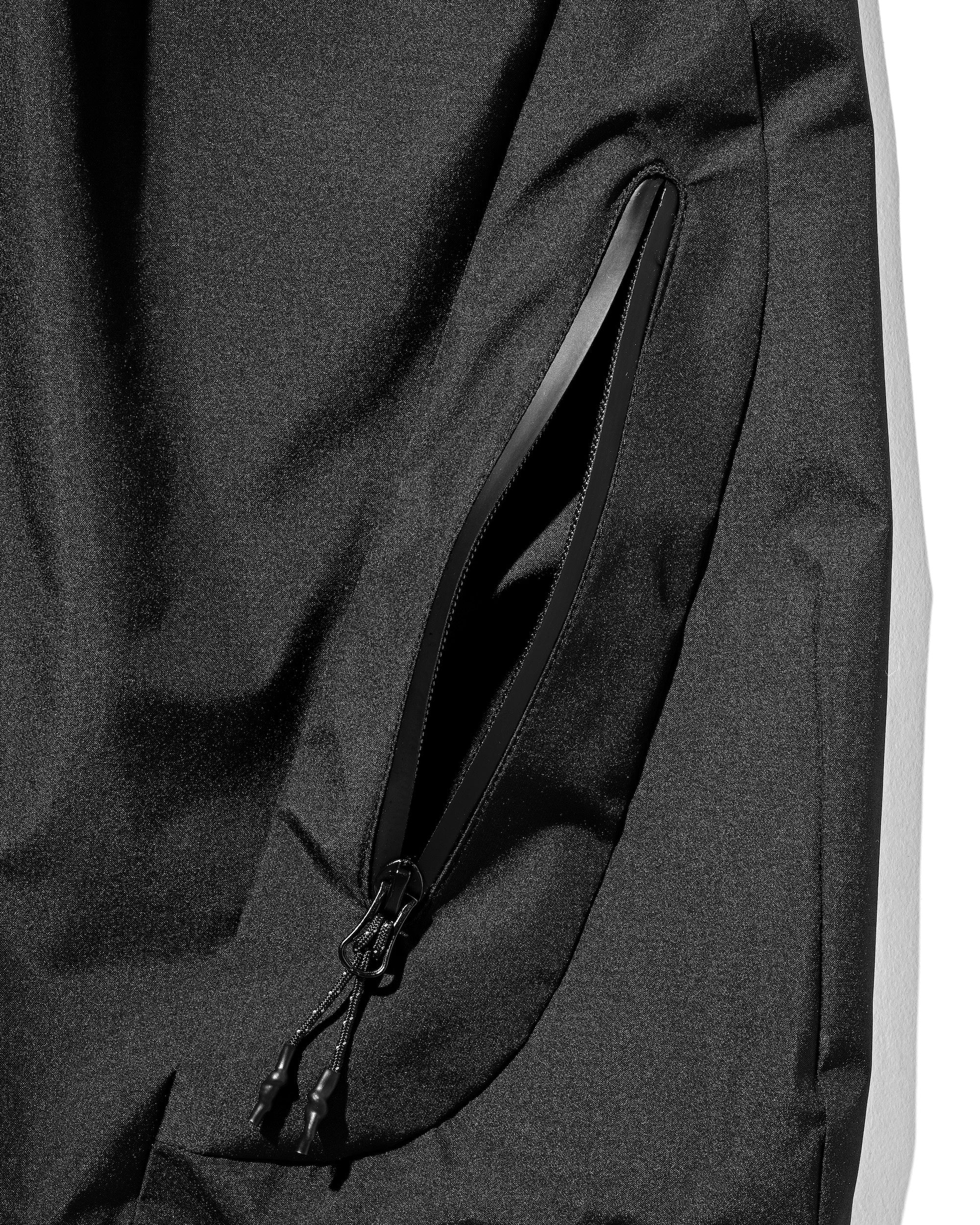 【5.28 WED 20:00- IN STOCK】+phenix WINDSTOPPER® by GORE-TEX LABS TECH MASSIVE TWISTED HALF PANTS (BLACK)