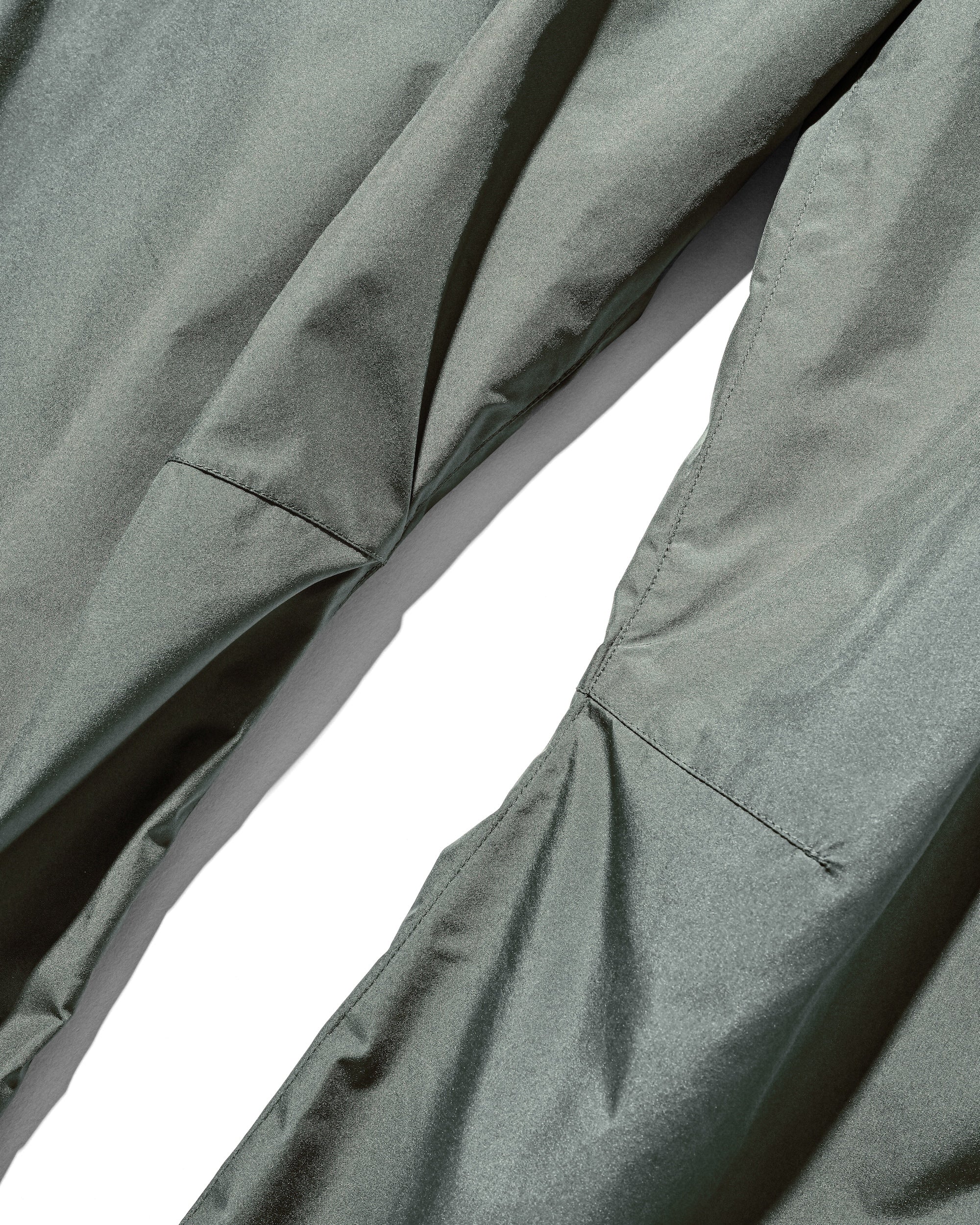 【10.29 WED 20:00- IN STOCK】+phenix WINDSTOPPER® by GORE-TEX LABS CITY BARREL LEG PANTS (MILITARY GREEN)