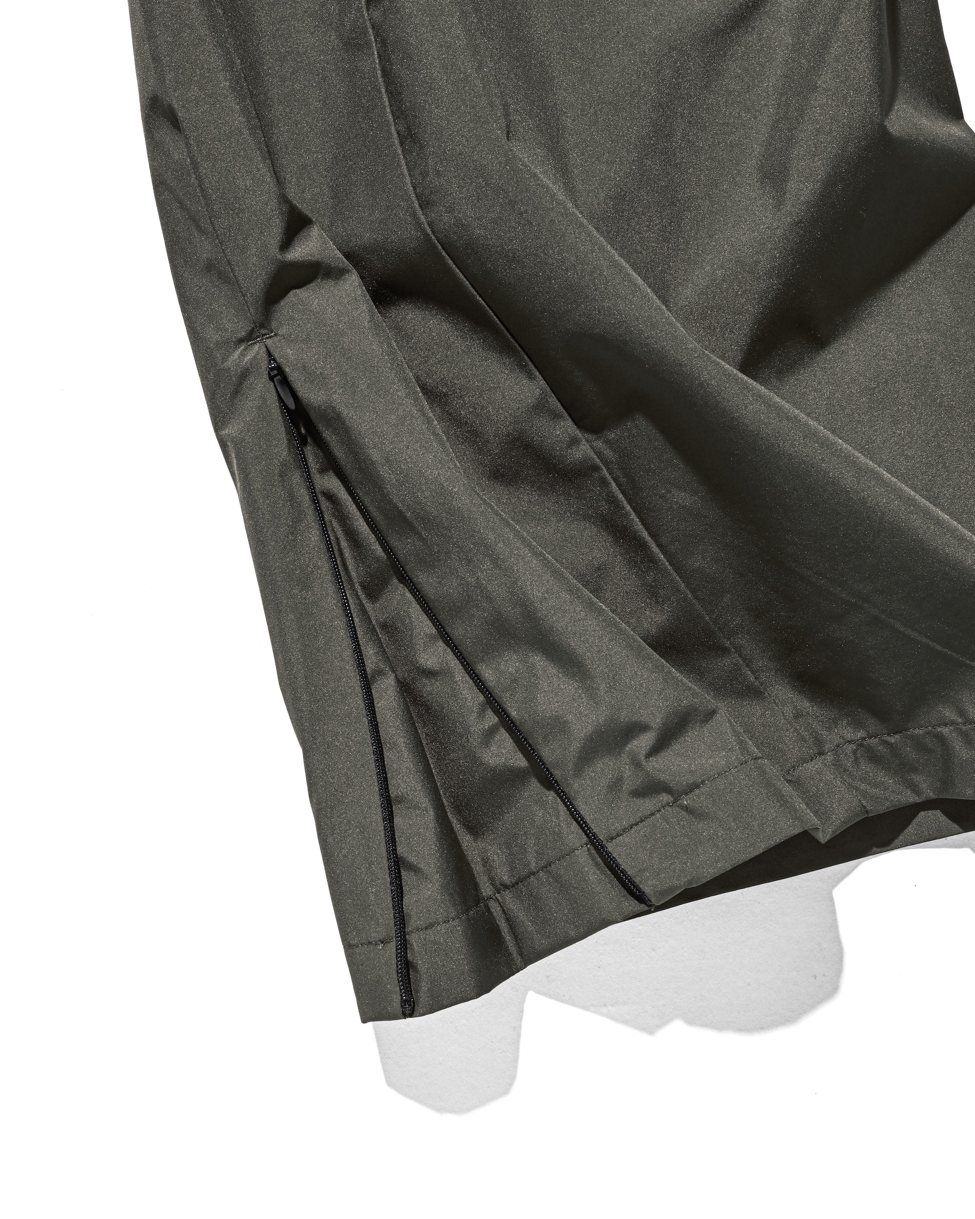 【10.29 WED 20:00- IN STOCK】+phenix WINDSTOPPER® by GORE-TEX LABS CITY BARREL LEG PANTS (ASPHALT GRAY)