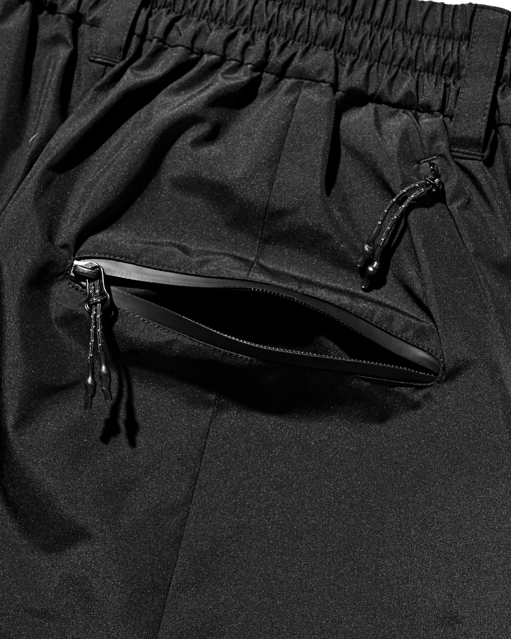 【5.28 WED 20:00- IN STOCK】+phenix WINDSTOPPER® by GORE-TEX LABS TECH MASSIVE TWISTED HALF PANTS (BLACK)