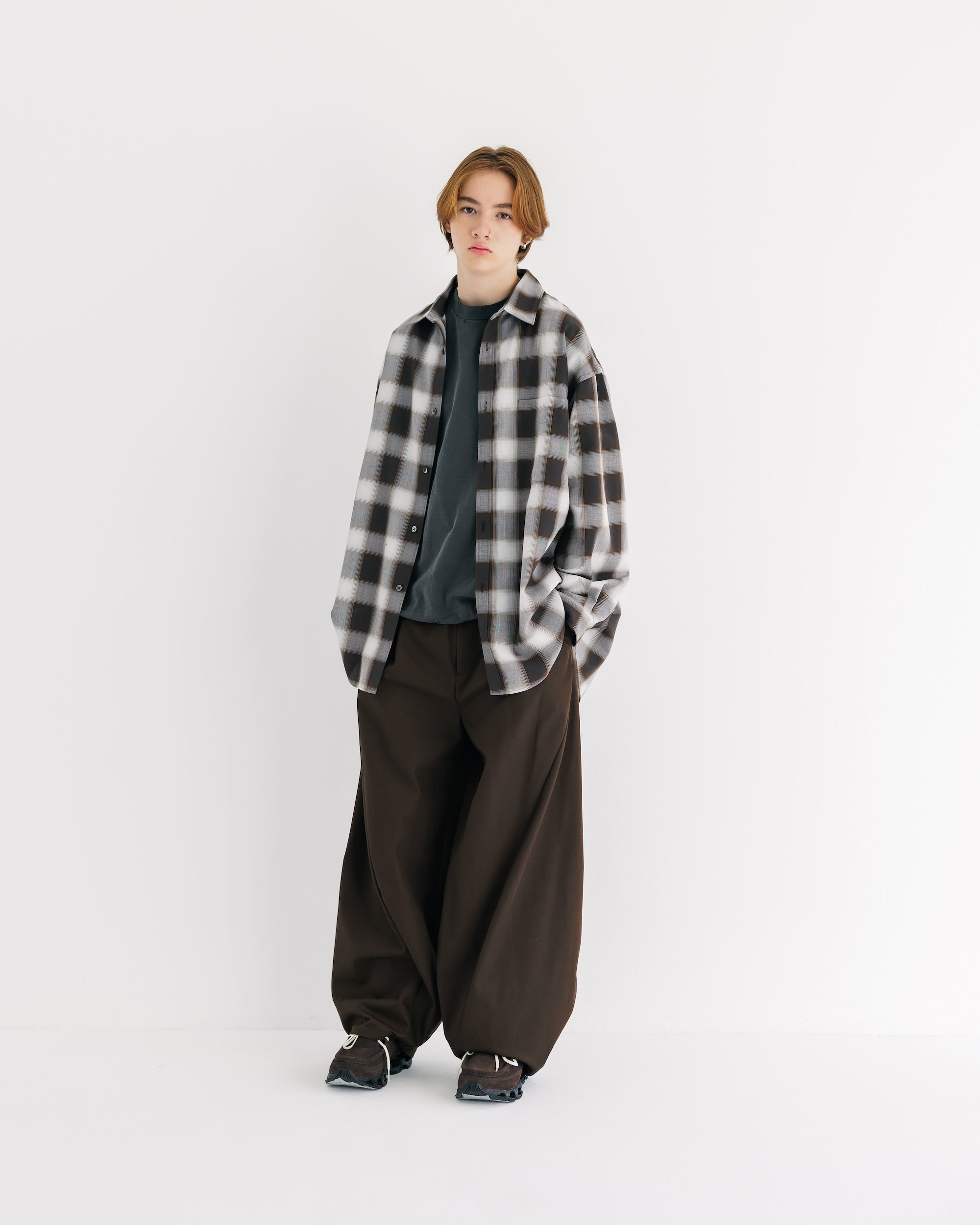 【5.17 SAT 20:00- IN STOCK】MASSIVE TWISTED PANTS (BROWN)