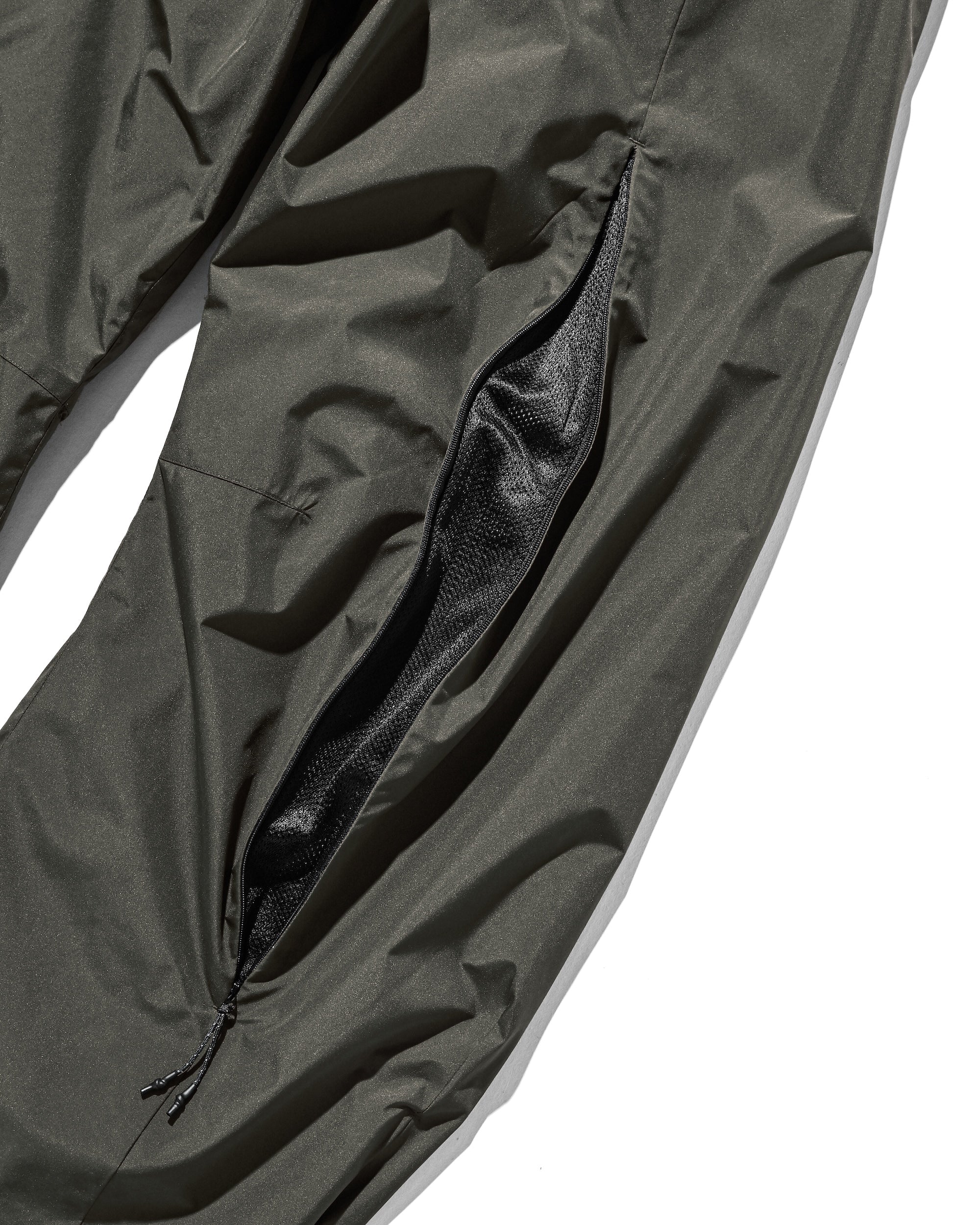 【10.29 WED 20:00- IN STOCK】+phenix WINDSTOPPER® by GORE-TEX LABS CITY BARREL LEG PANTS (ASPHALT GRAY)