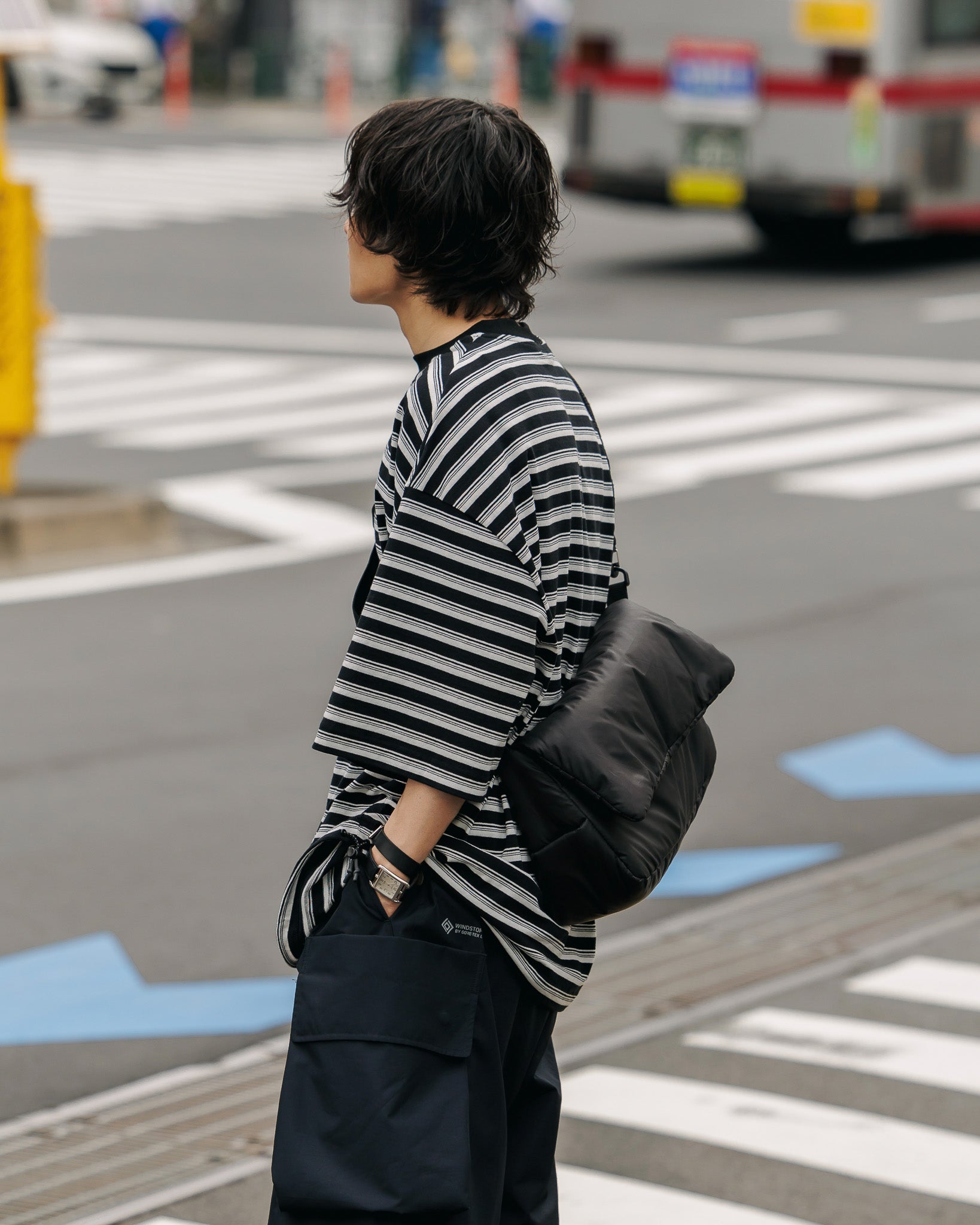PADDED FLAP HOLIDAY BAG(BLACK)