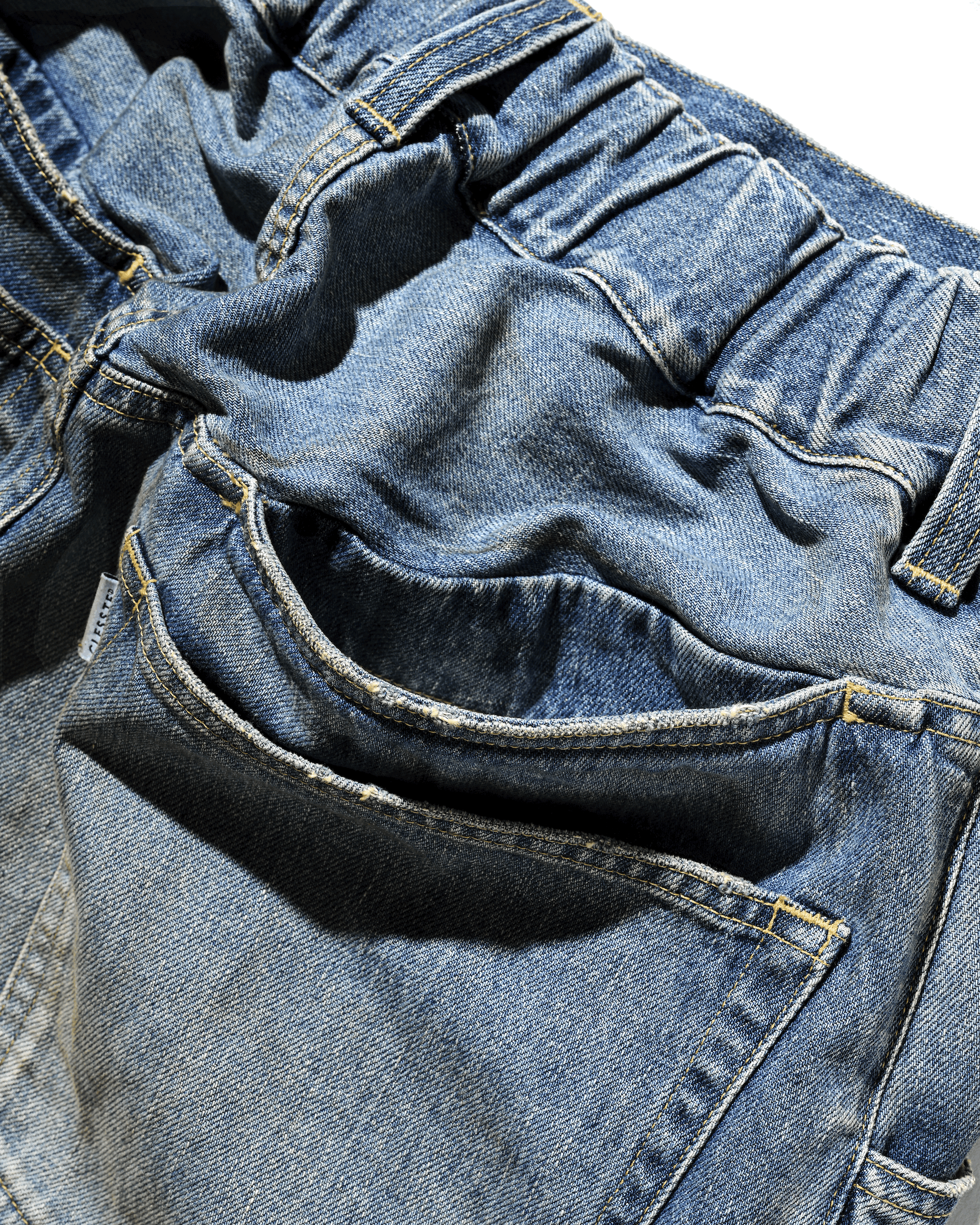 【10.1 WED 20:00- IN STOCK】VINTAGE DYED SELVEDGE DENIM BARREL LEG PANTS (VINTAGE LIGHT INDIGO)
