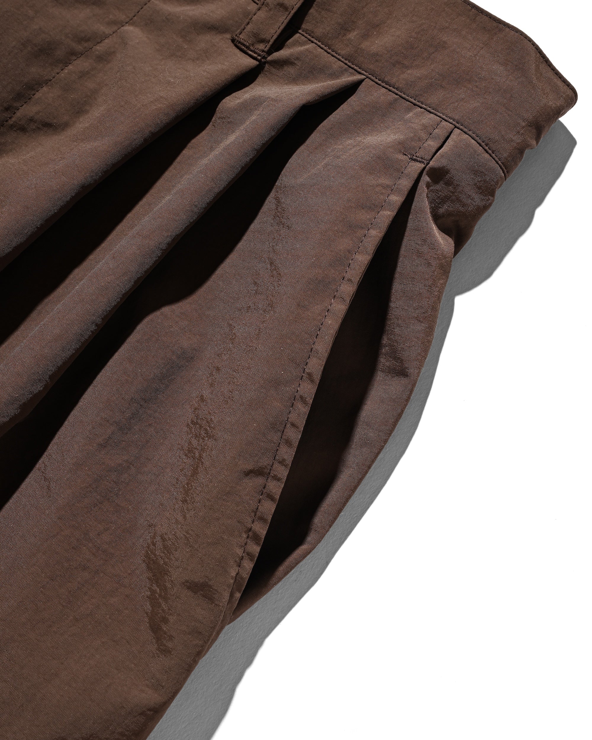 【10.15 WED 20:00- IN STOCK】WATER REPELLENT NYLON CITY UNIFORM WIDE TAPERED PANTS FOR YGM (BROWN×ORANGE)