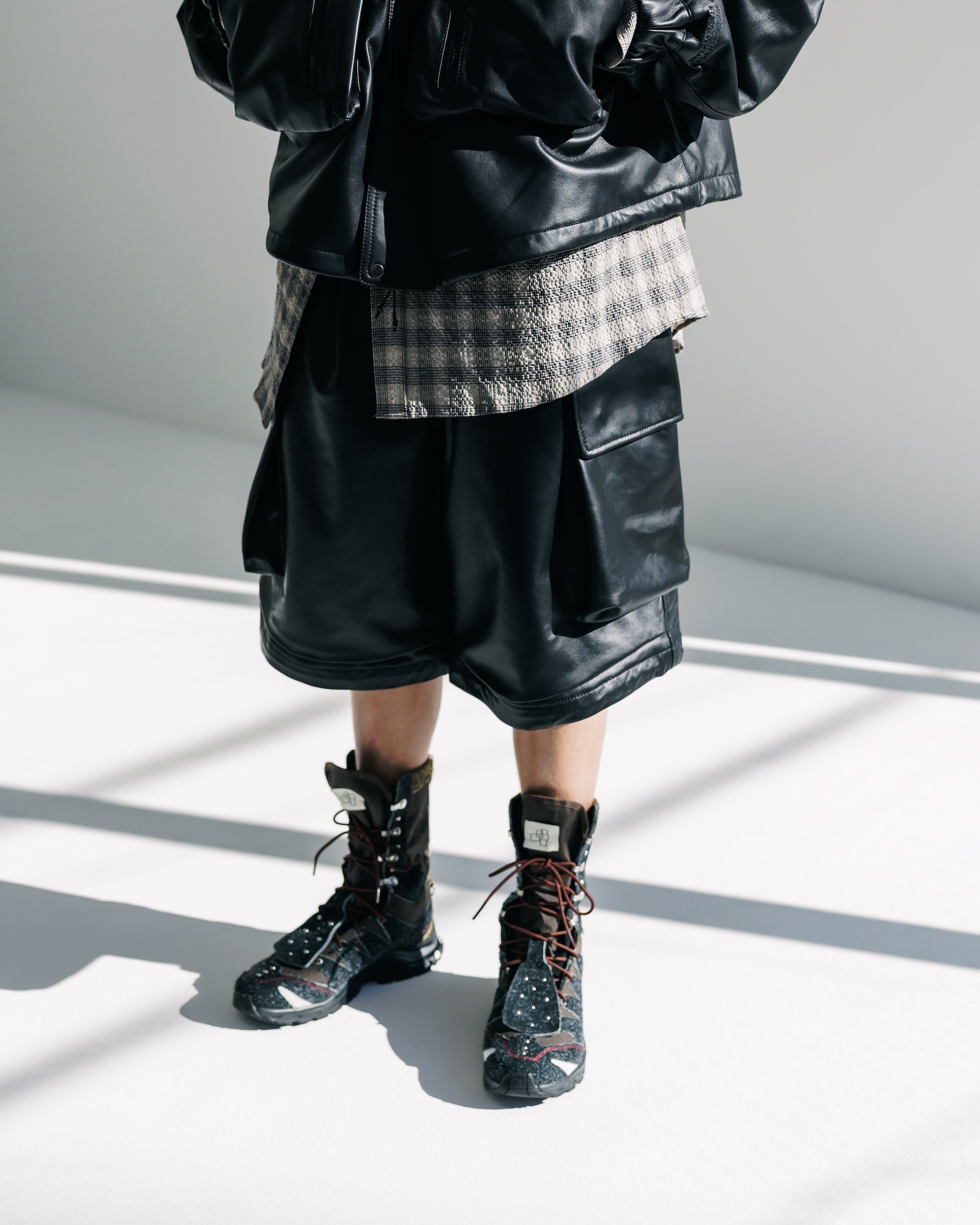 +phenix WINDSTOPPER® by GORE-TEX LABS LEATHER CITY MILITARY HALF PANTS