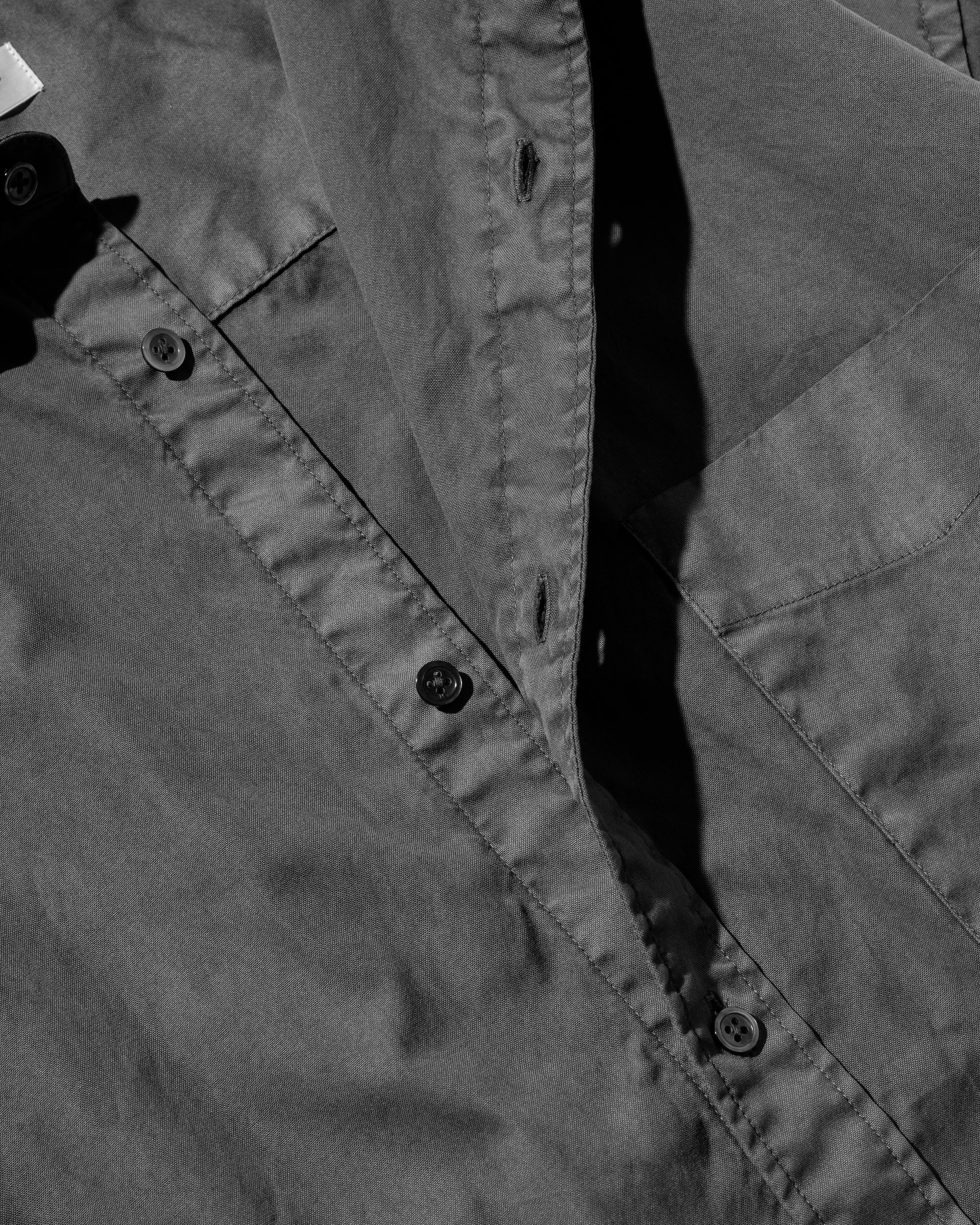 PIGMENT DYED OXFORD CITY S/S SHIRT (FADE BLACK)