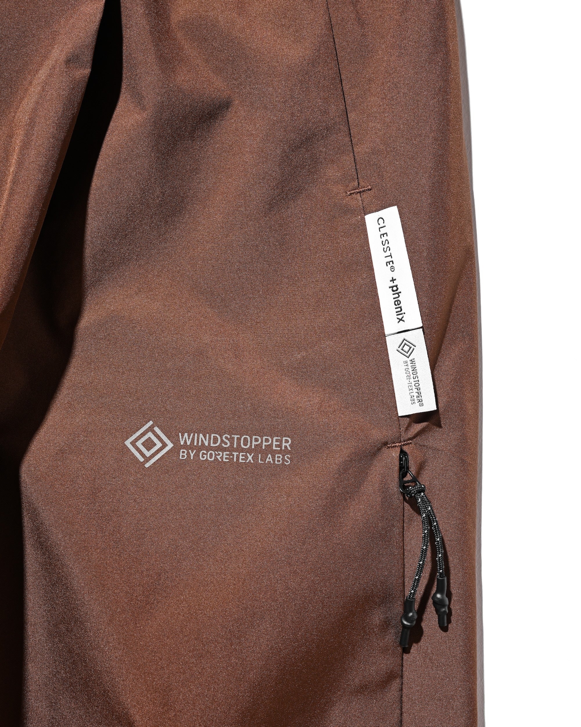 【10.29 WED 20:00- IN STOCK】+phenix WINDSTOPPER® by GORE-TEX LABS CITY BARREL LEG PANTS (CHOCOLATE BROWN)