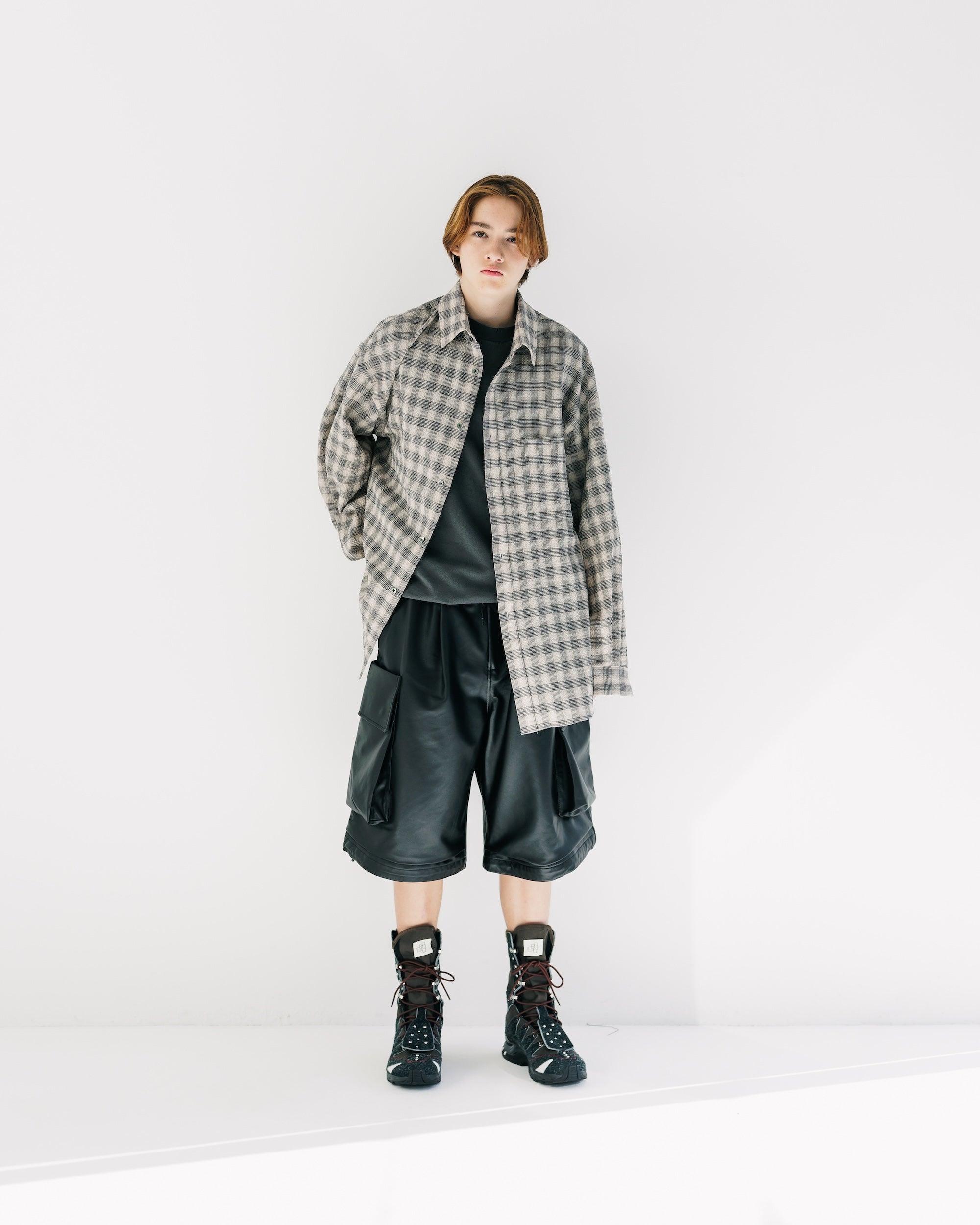 +phenix WINDSTOPPER® by GORE-TEX LABS LEATHER CITY MILITARY HALF PANTS